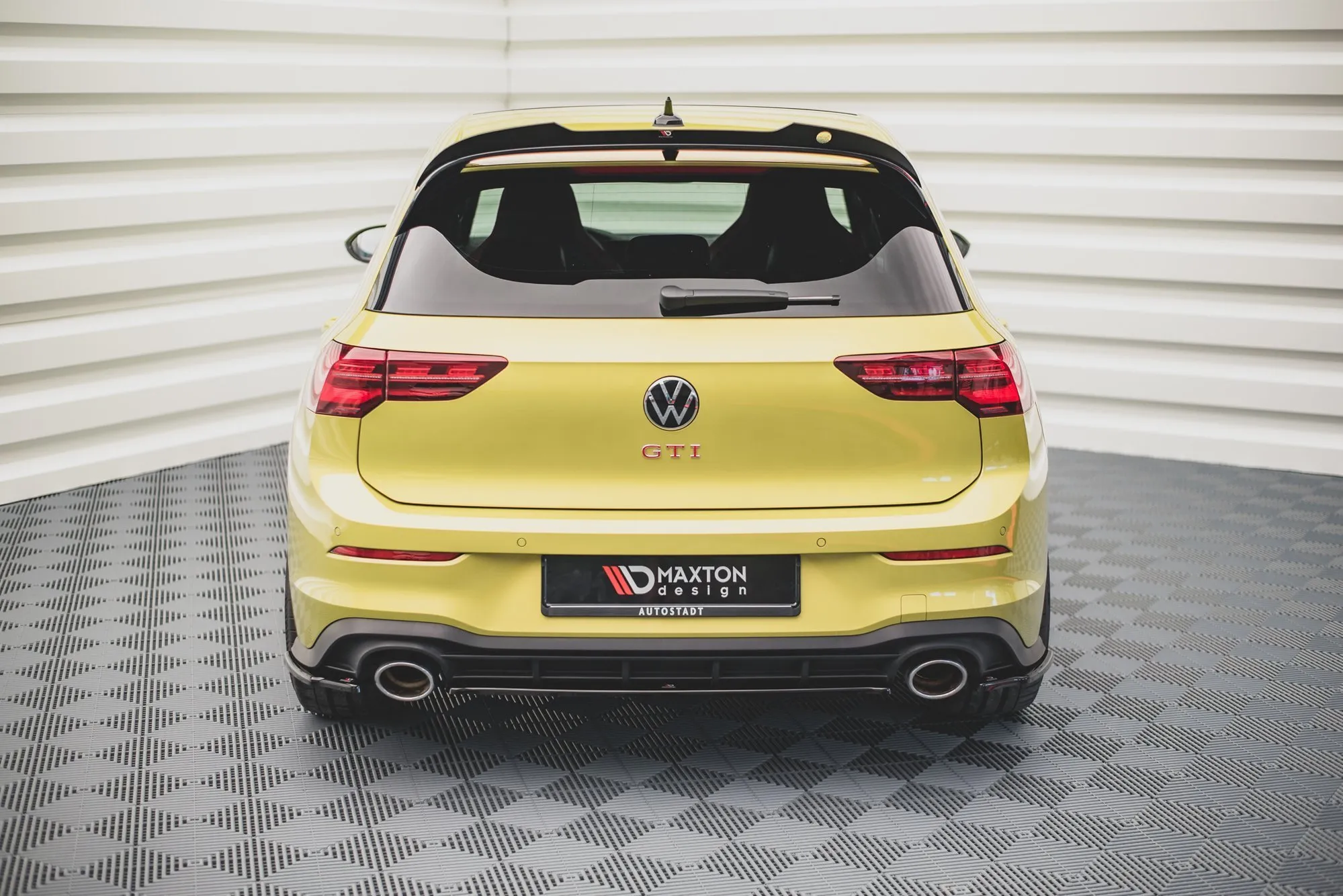 Baksplitter Volkswagen Golf 8 GTI Clubsport 2020-> | Glossy Black Edition – bilde 3