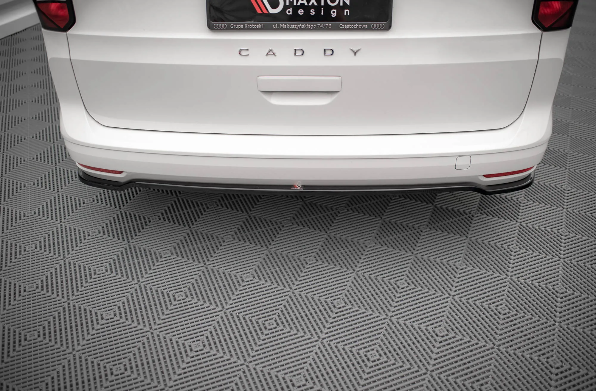 Baksplitter VW Caddy Mk5 2020 -> | Glossy Black Edition – bilde 4