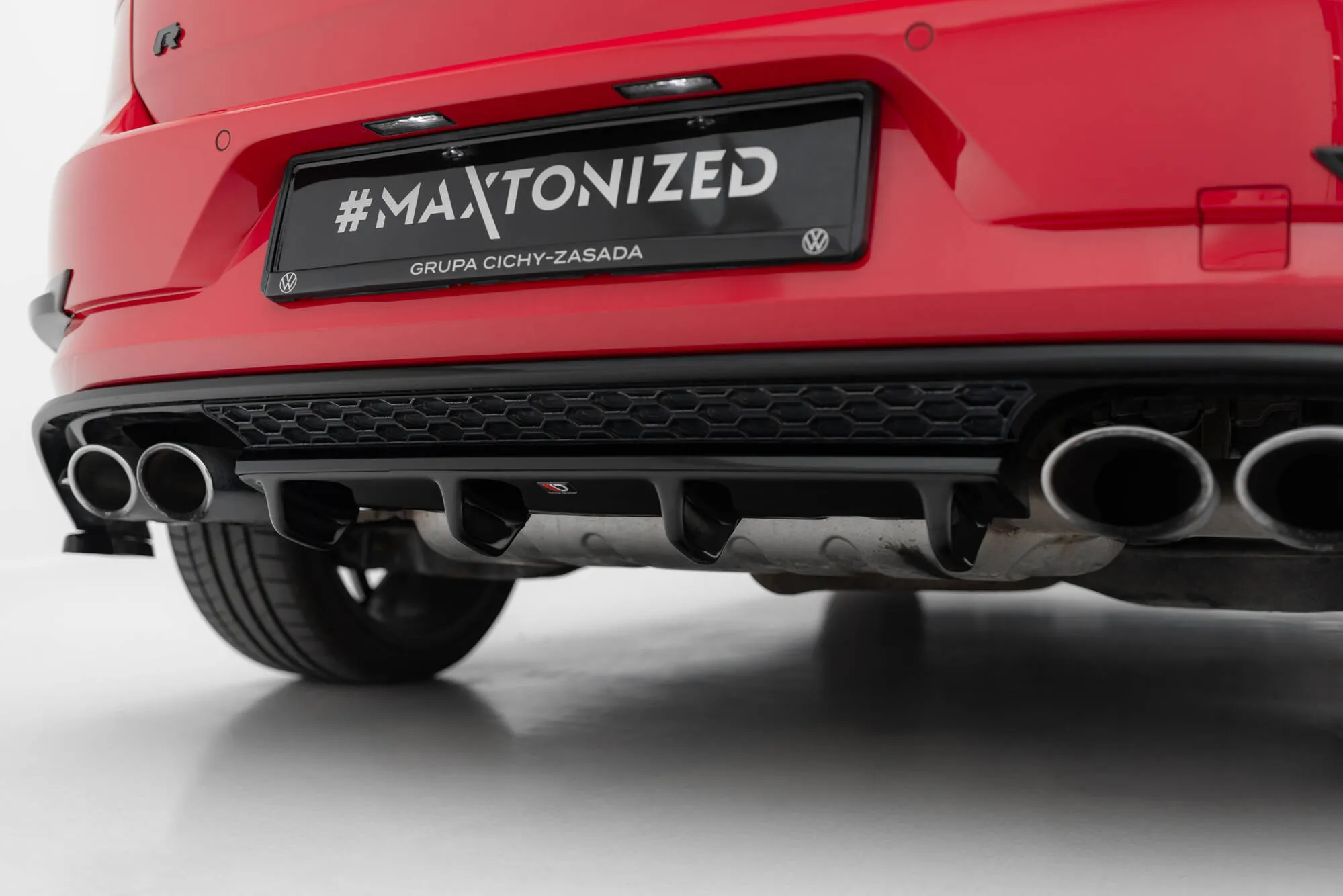 Baksplitter VW Golf VII R / R-Line Facelift 2017-2020 | Glossy Black Edition – bilde 4
