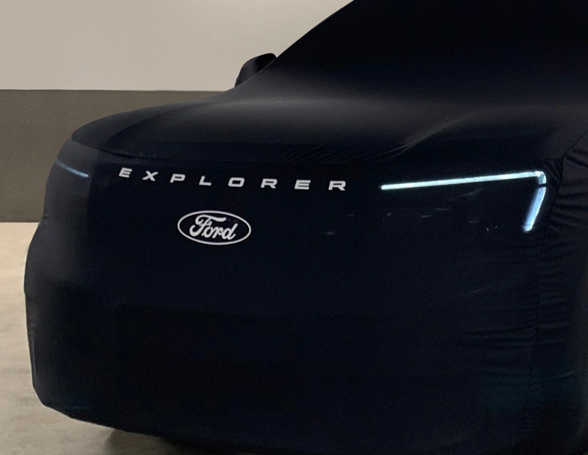 Biltrekk Premium svart – Ford Explorer EV – bilde 3