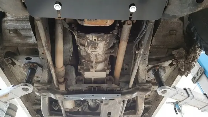 Bunnplate girkassedeksel stål Mitsubishi Pajero III 1999 - 2006 – bilde 2