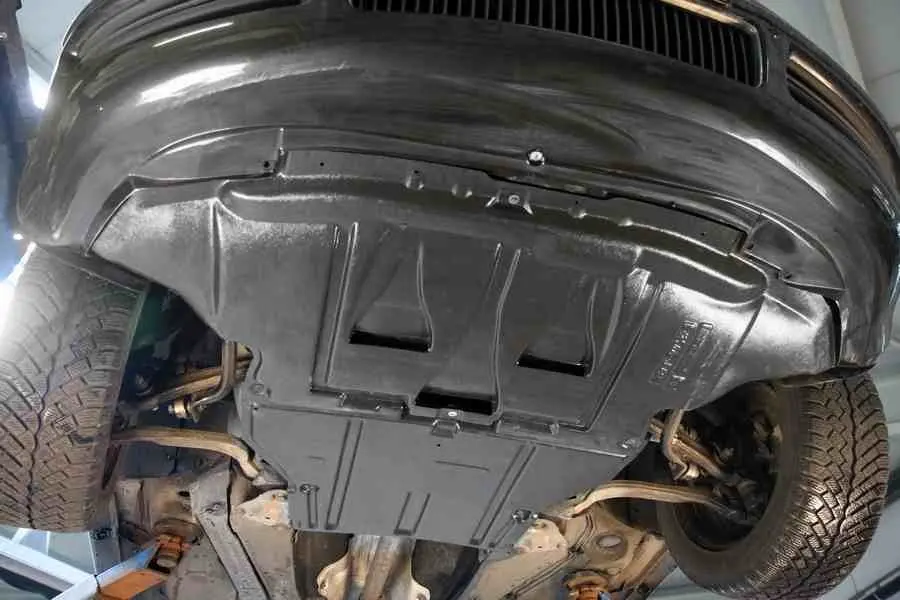 Bunnplate Mitsubishi Outlander II  2.2 DI-D 4WD │ Silencing Material, engine bay Lower Image 2
