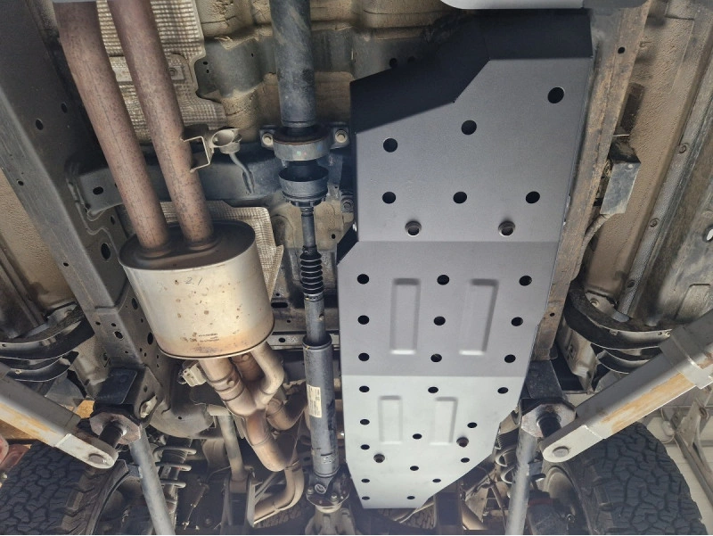 Bunnplate stål Ford Ranger Raptor 2020 - 2023 | Drivstofftankdeksel - Beskyttelse deksel under dieseltank – bilde 3