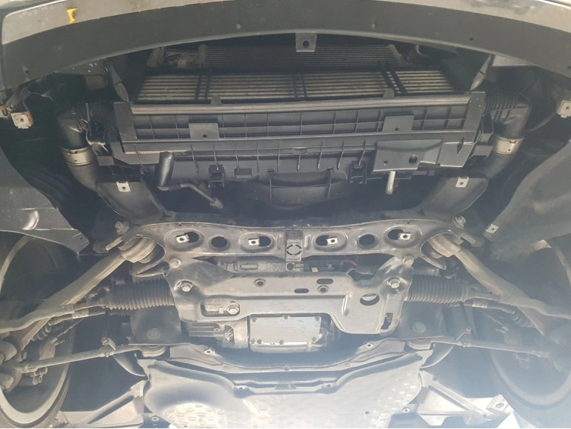Bunnplate stål Mercedes E-Klasse W212 4x4 2009 - 2016 |  Motordeksel - Beskyttelse deksel under motor – bilde 4