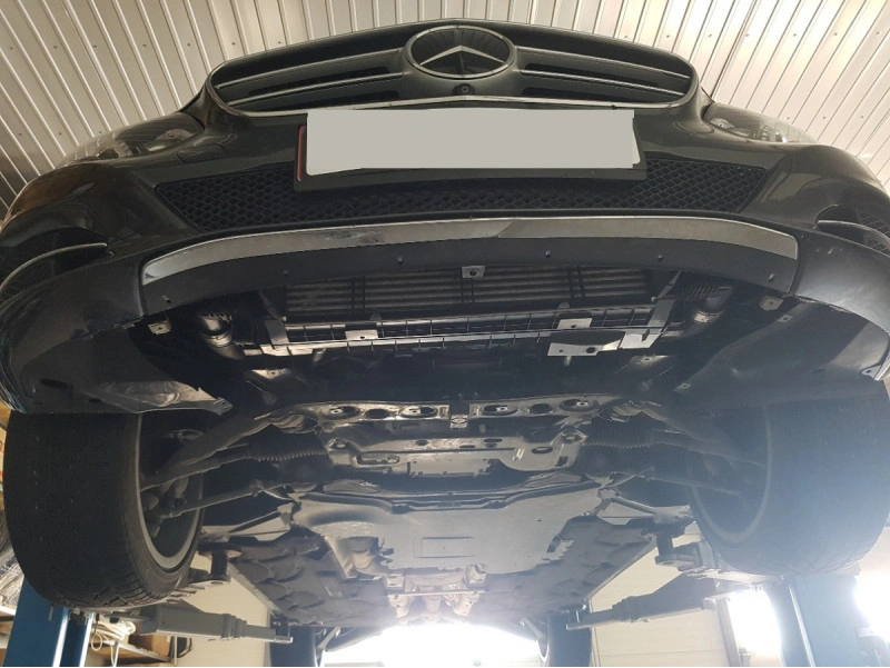 Bunnplate stål Mercedes E-Klasse W212 4x4 2009 - 2016 |  Motordeksel - Beskyttelse deksel under motor – bilde 6