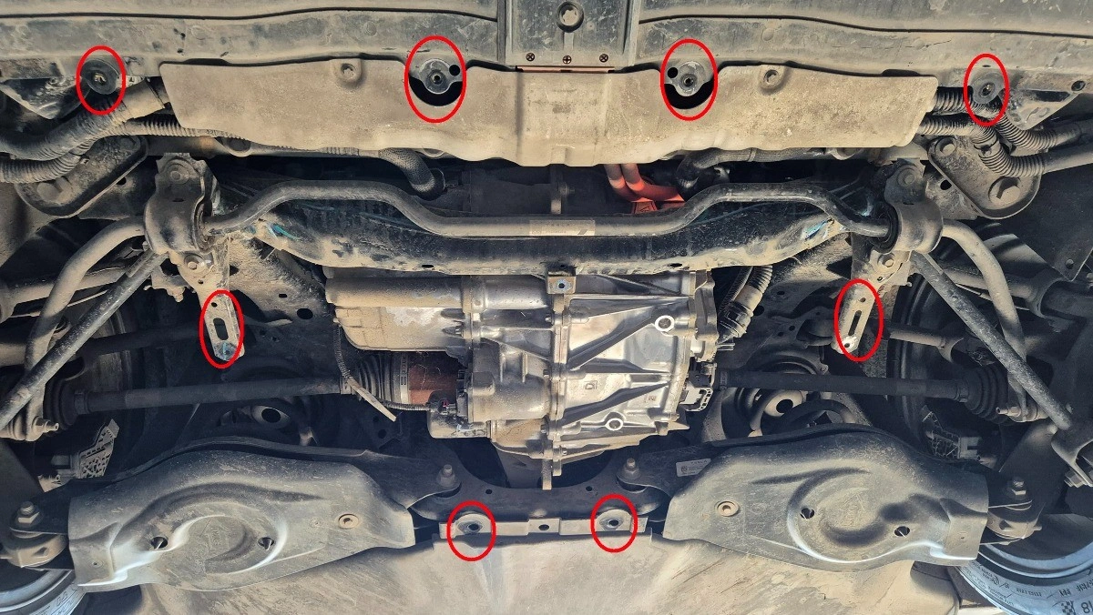 Bunnplate stål Tesla Model 3 2017 -> / Tesla Model Y 2020 - 2025 │ Elektrisk motor bak - AWD Beskyttelse deksel under elmotor Image 4