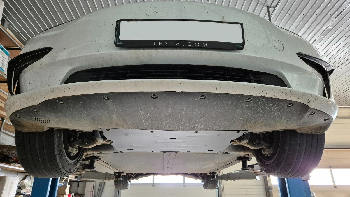 Bunnplate stål Tesla Model 3 2017 -> / Tesla Model Y 2020 - 2025 │ Elektrisk motor foran - AWD Beskyttelse deksel under elmotor – bilde 6