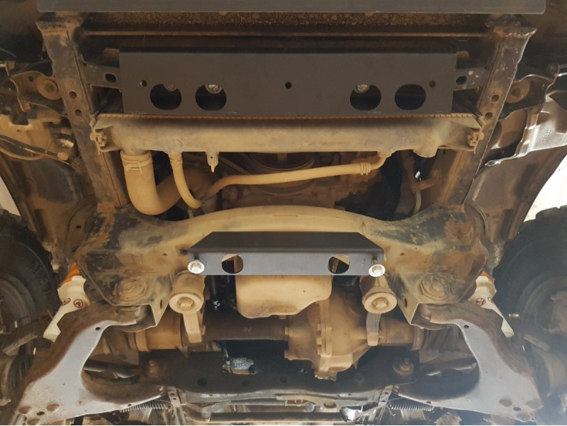 Bunnplate stål Toyota Land Cruiser J90 1996 – 2002 │ Motordeksel - Beskyttelse deksel under motor – bilde 4