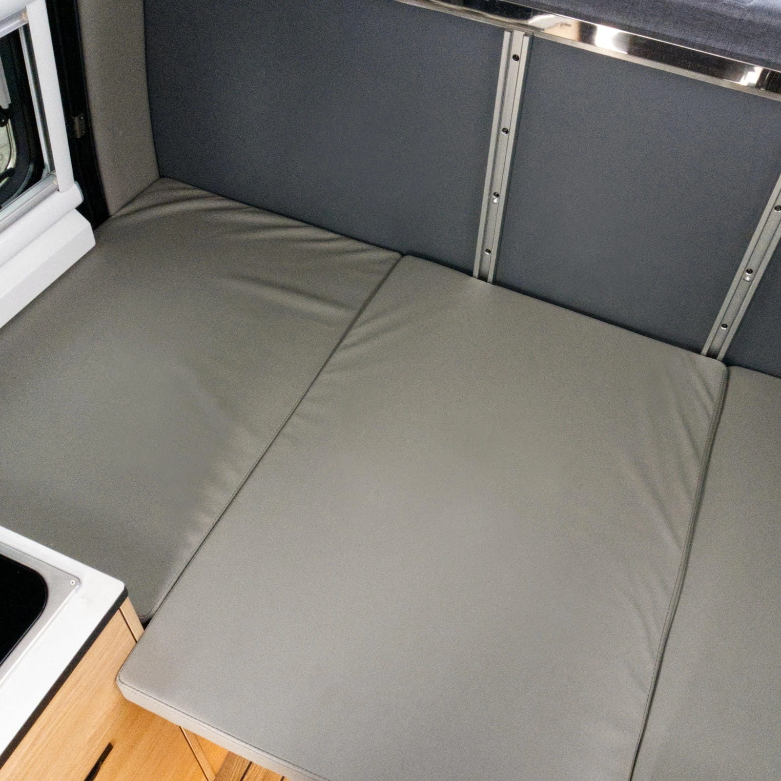 Camperinnredning Offlander ATAKAMA │ campermodul til pickup - helårsbruk – bilde 15