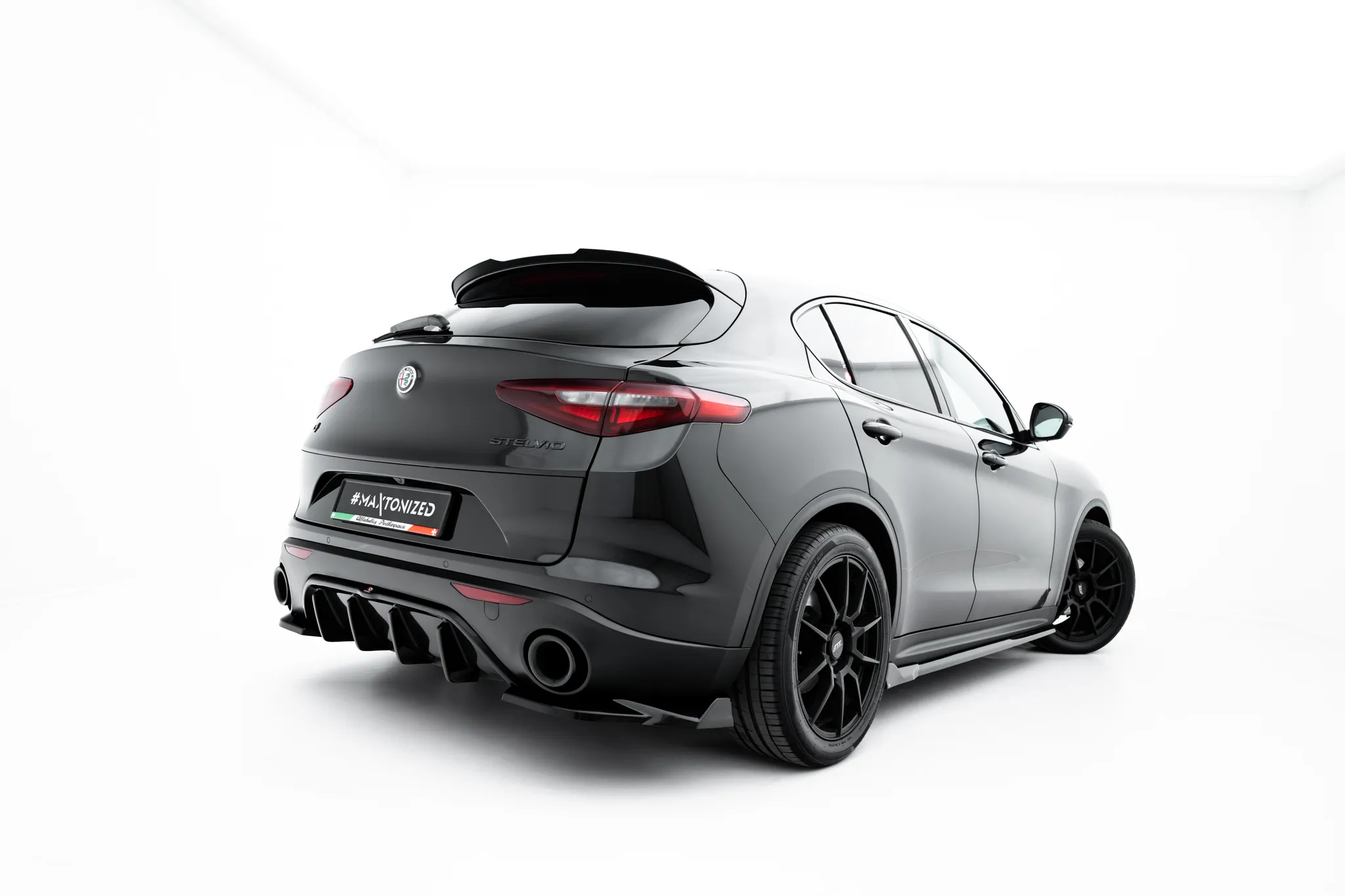 Diffuser Alfa Romeo Stelvio 2016 - 2025 | Glossy Black Edition – bilde 3