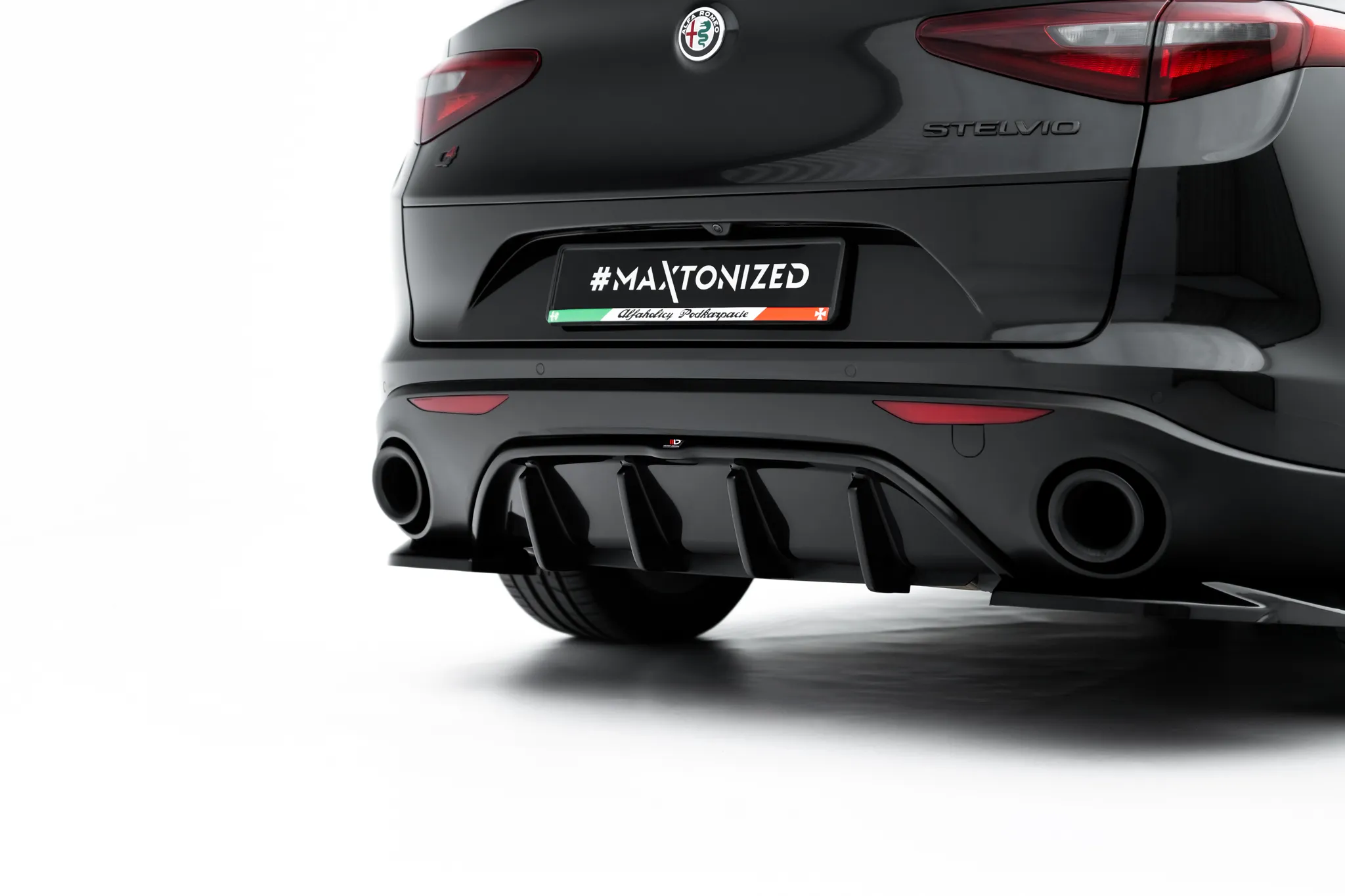 Diffuser Alfa Romeo Stelvio 2016 - 2025 | Glossy Black Edition – bilde 4