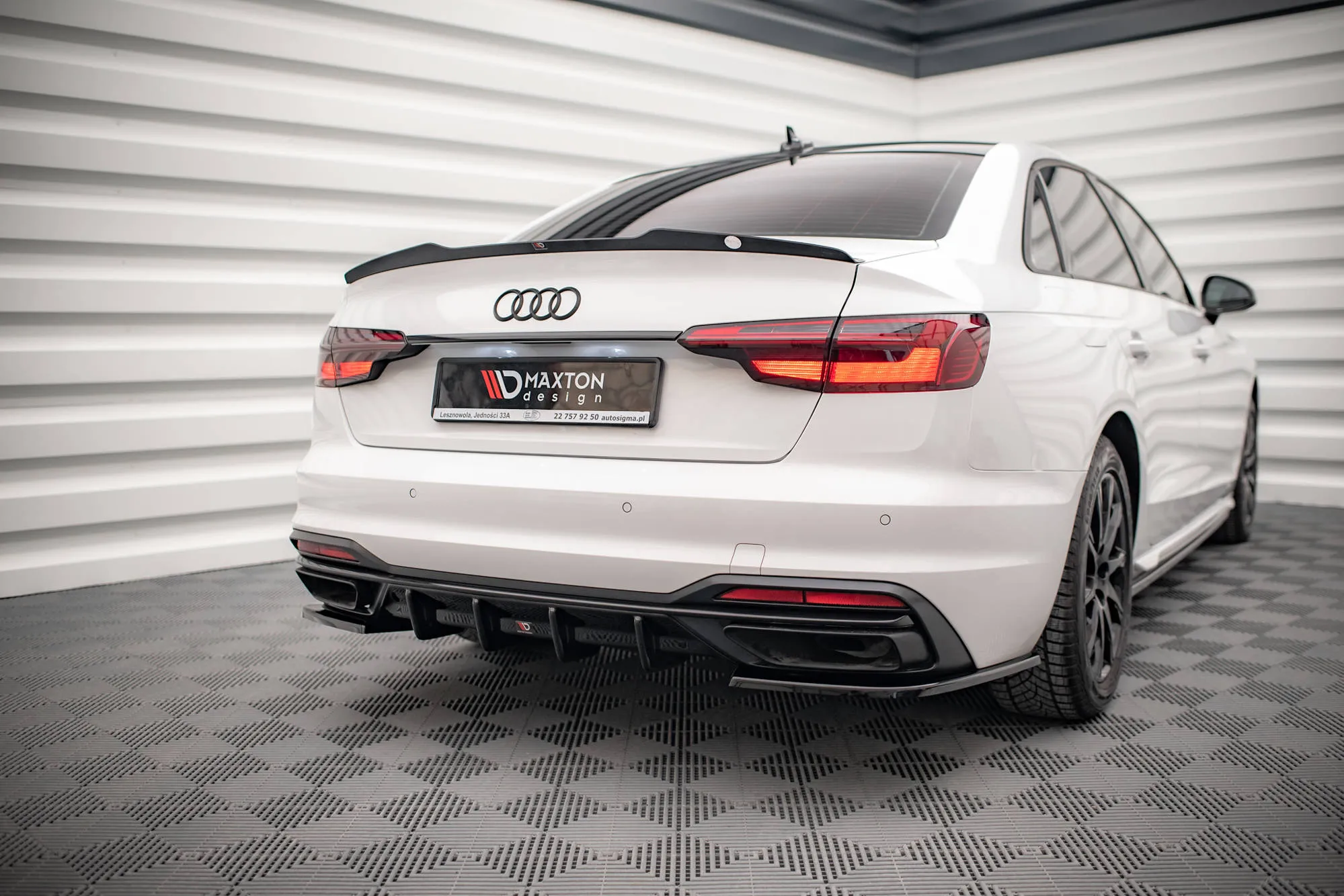 Diffuser Audi A4 B9 Sedan Facelift 2019 - 2024 | Glossy Black Edition