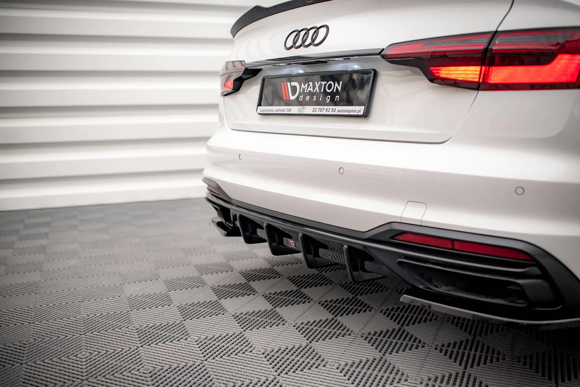 Diffuser Audi A4 B9 Sedan Facelift 2019 - 2024 | Glossy Black Edition – bilde 4
