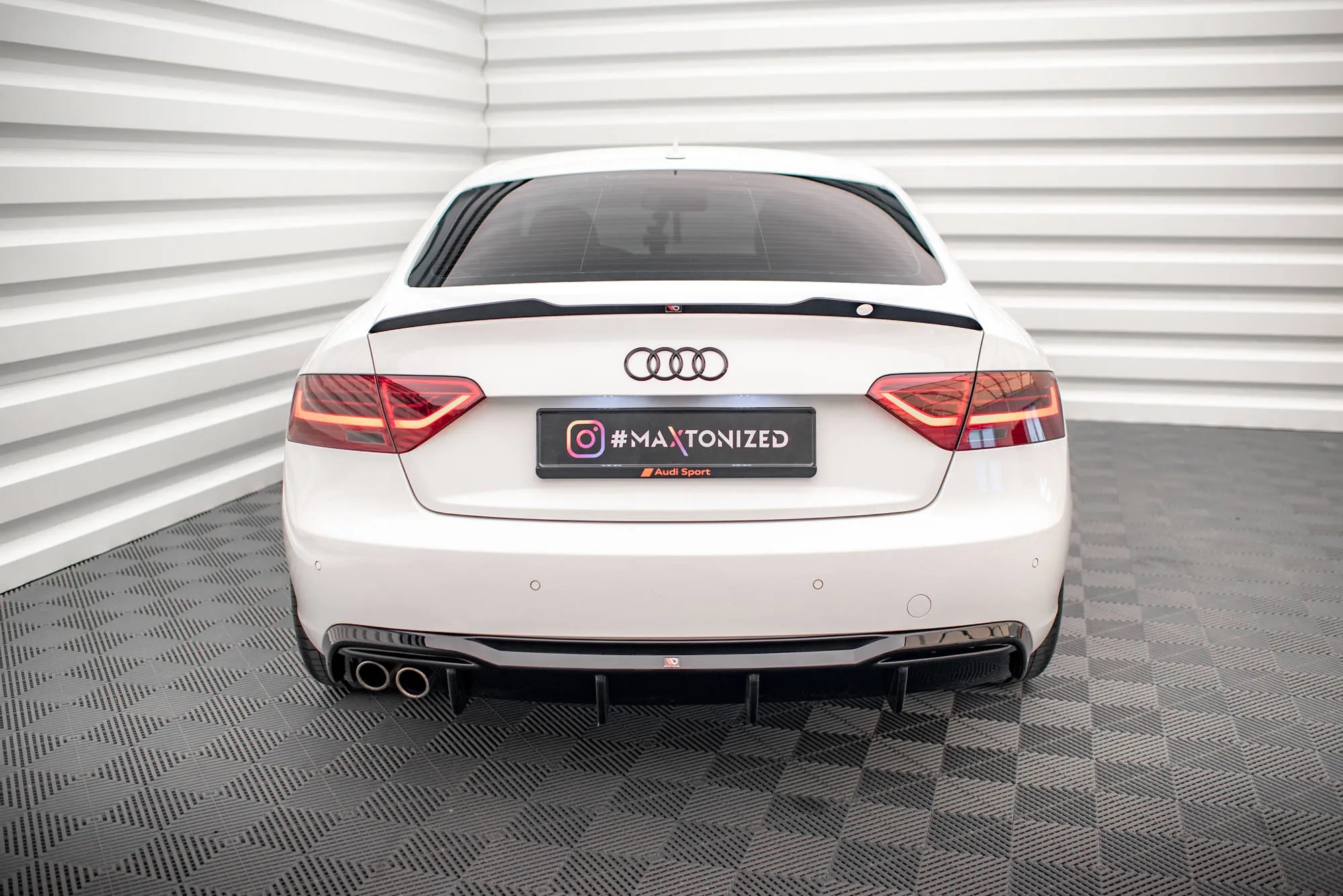 Diffuser Audi A5 8T Facelift 2011 - 2016 │ Versjon med doble eksosrør på én side – bilde 2