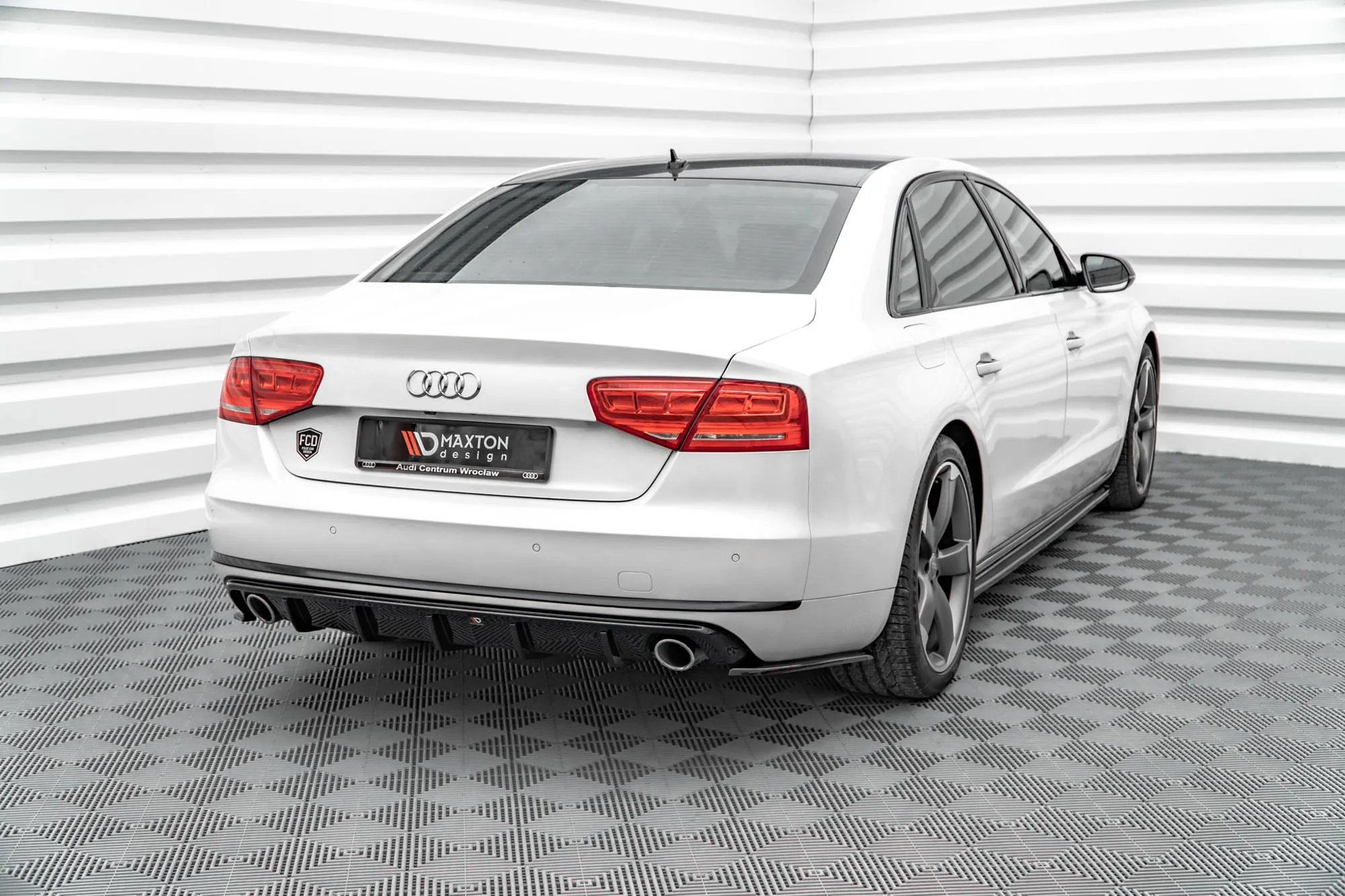 Diffuser Audi A8 D4 2009 - 2013 | Glossy Black Edition – bilde 6