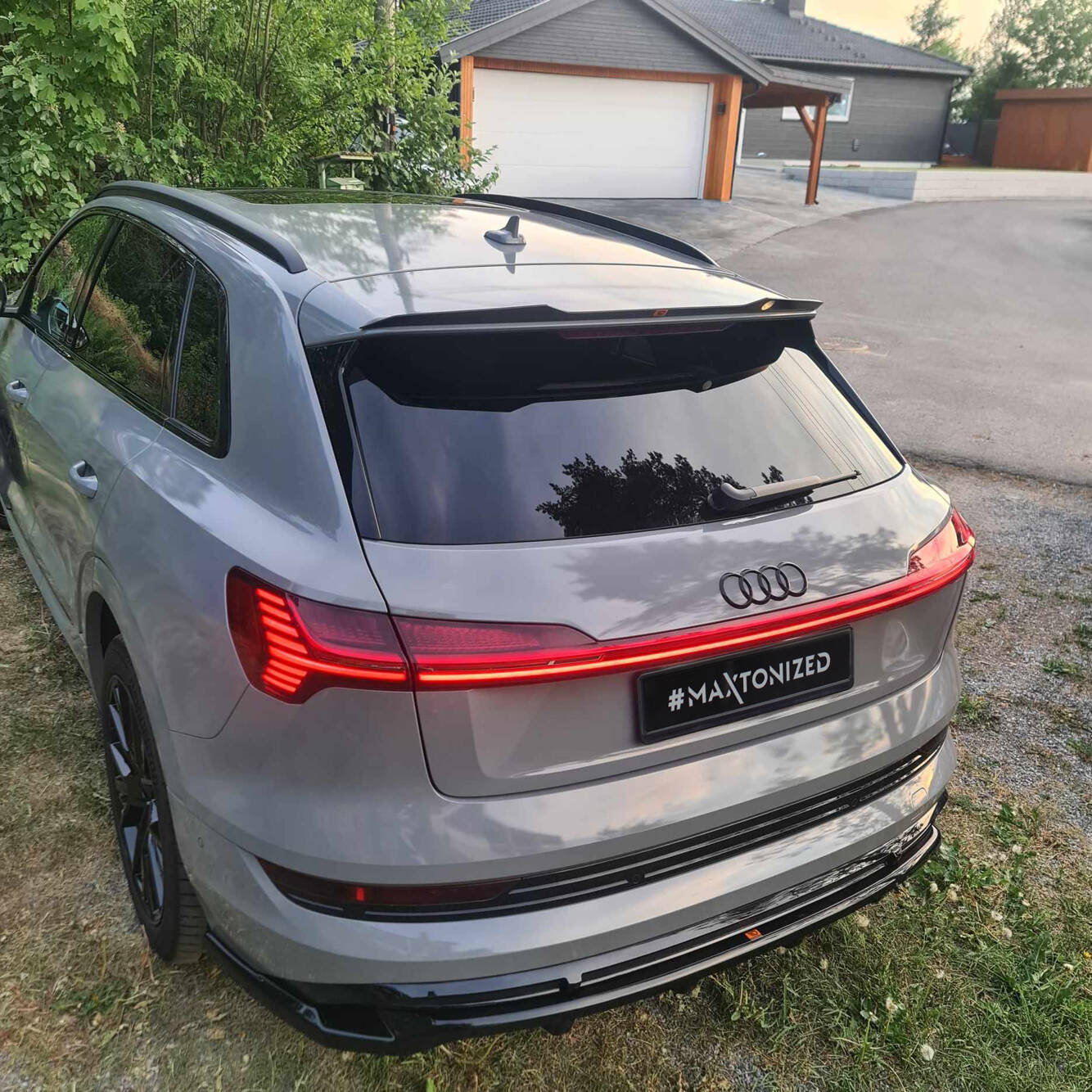 Diffuser Audi e-Tron S-Line 2018 - 2022 | Glossy Black Edition – bilde 2