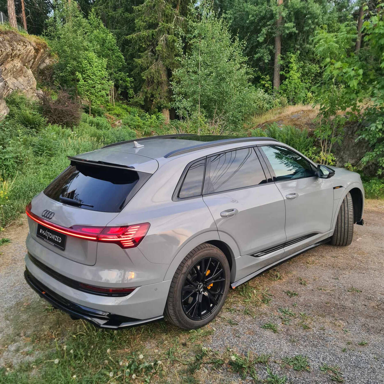 Diffuser Audi e-Tron S-Line 2018 - 2022 | Glossy Black Edition – bilde 3