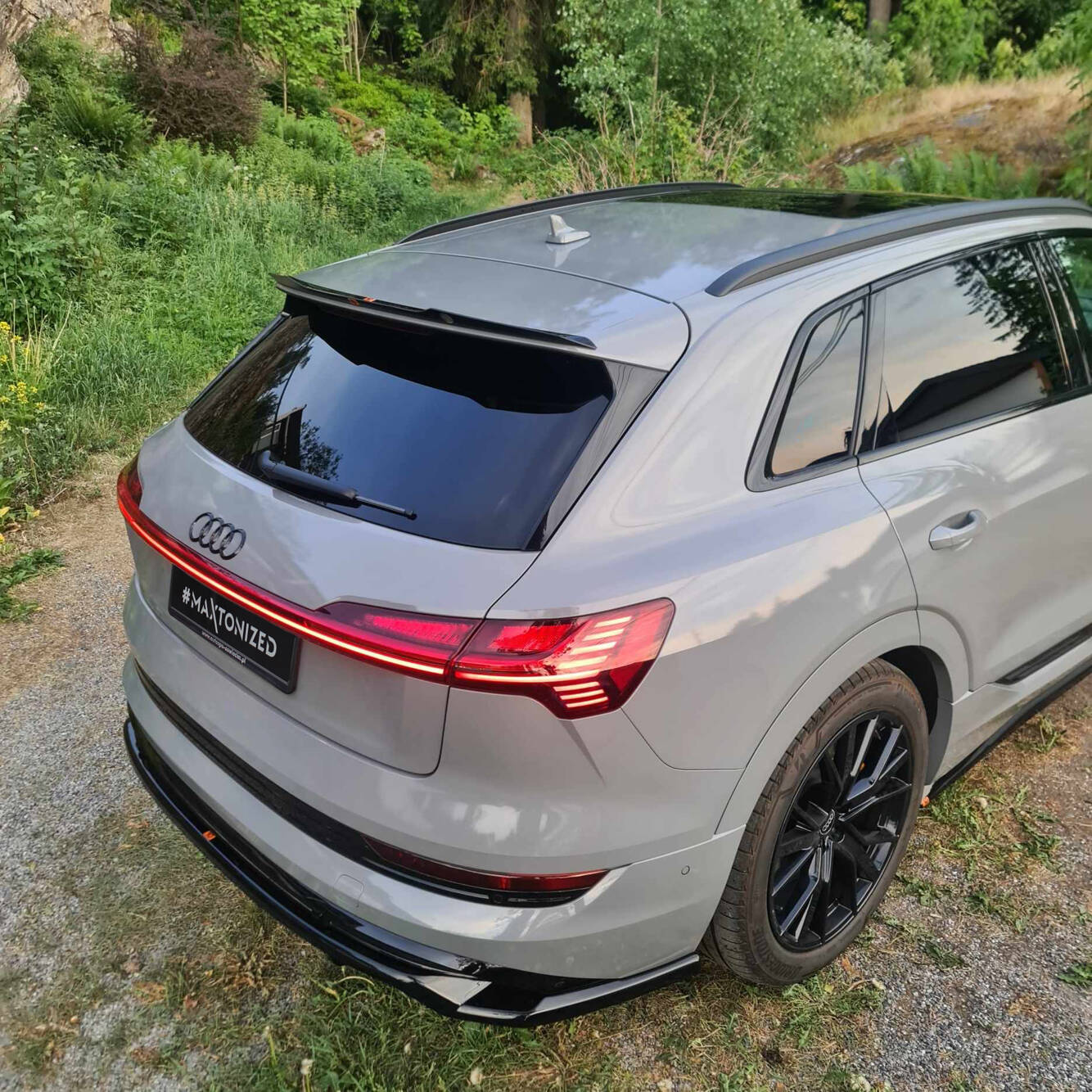 Diffuser Audi e-Tron S-Line 2018 - 2022 | Glossy Black Edition – bilde 4