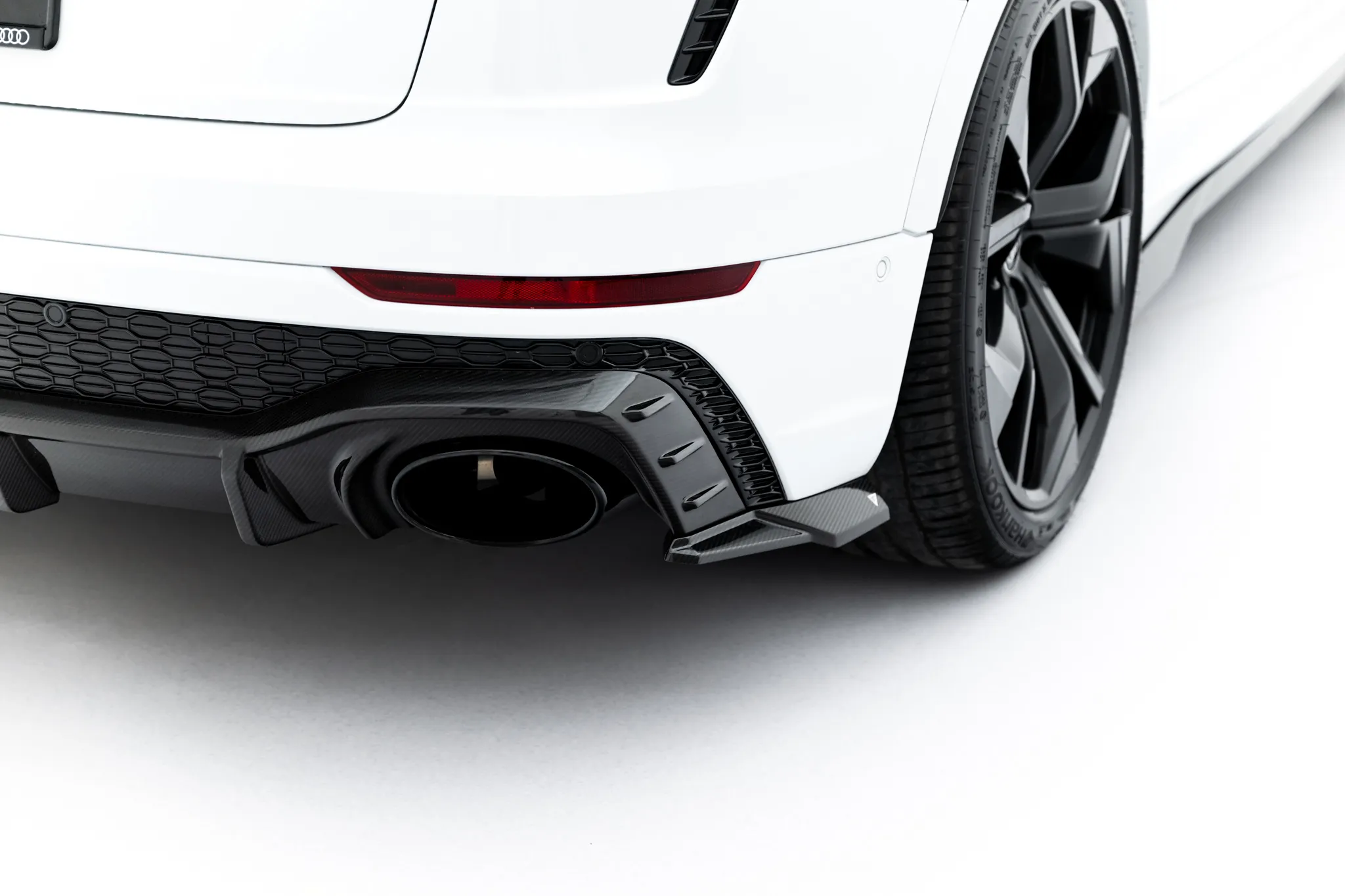 Diffuser Audi RSQ8 (Mk1) 2019-2026 | Carbon Fiber Edition – bilde 3