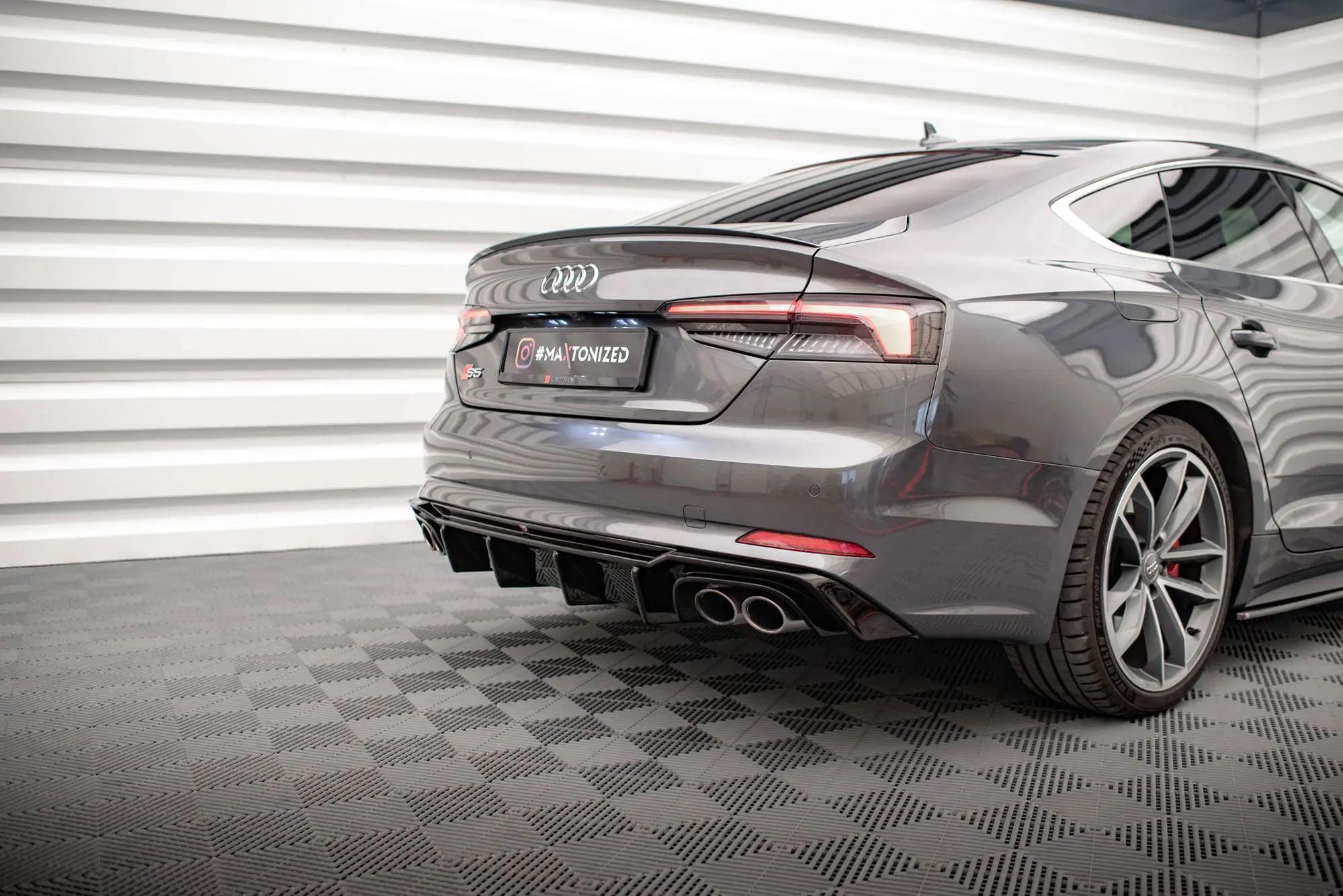 Diffuser Audi S5 (F5) 2017 - >| Glossy Black Edition