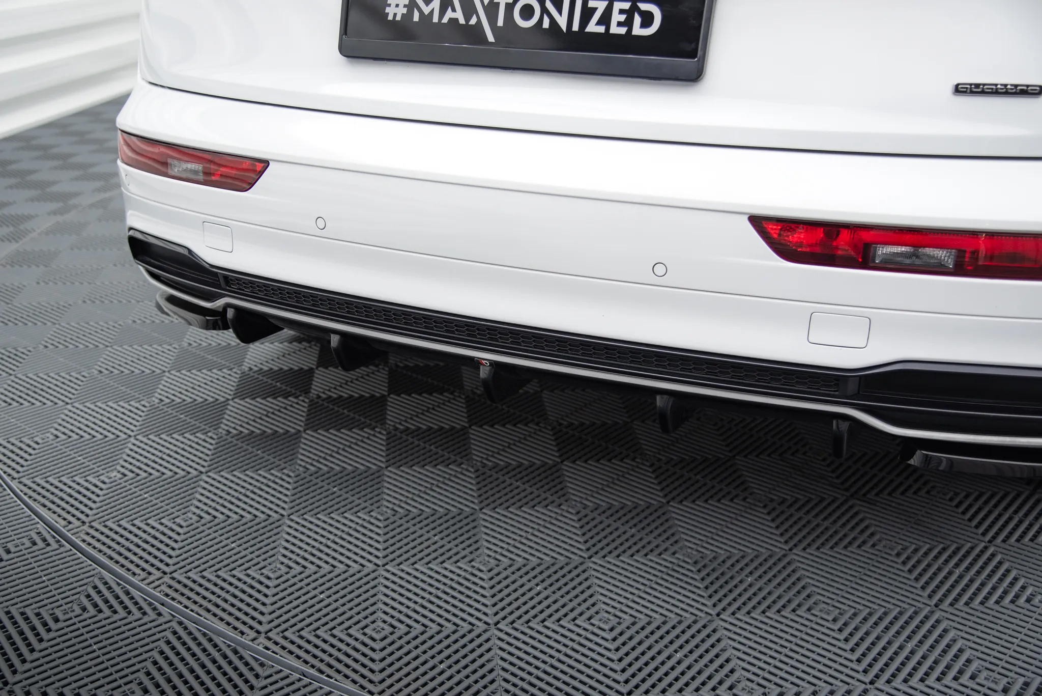 Diffuser Audi (SQ5/Q5) II 2017 - 2020 | Glossy Black Edition
