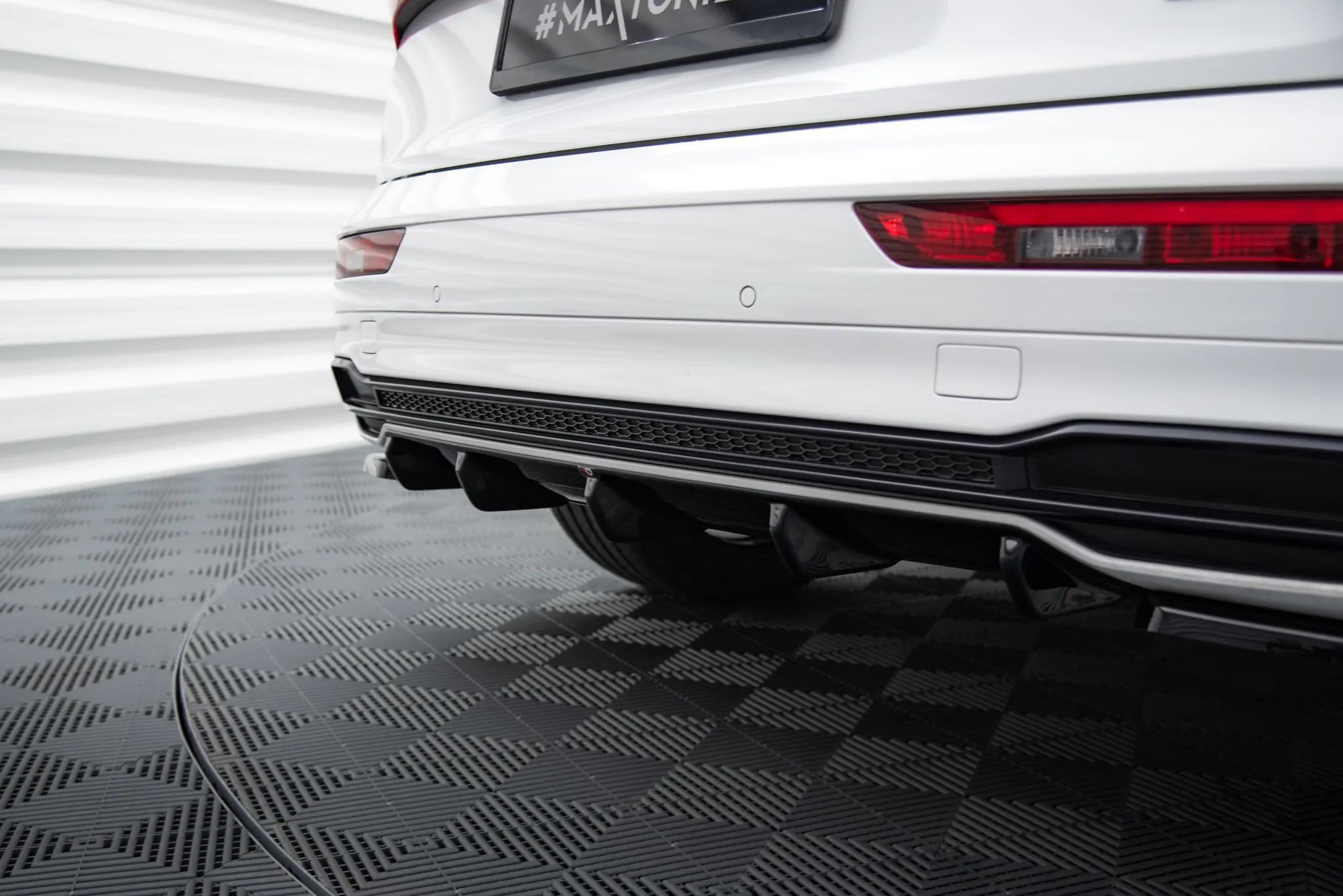 Diffuser Audi (SQ5/Q5) II 2017 - 2020 | Glossy Black Edition – bilde 2
