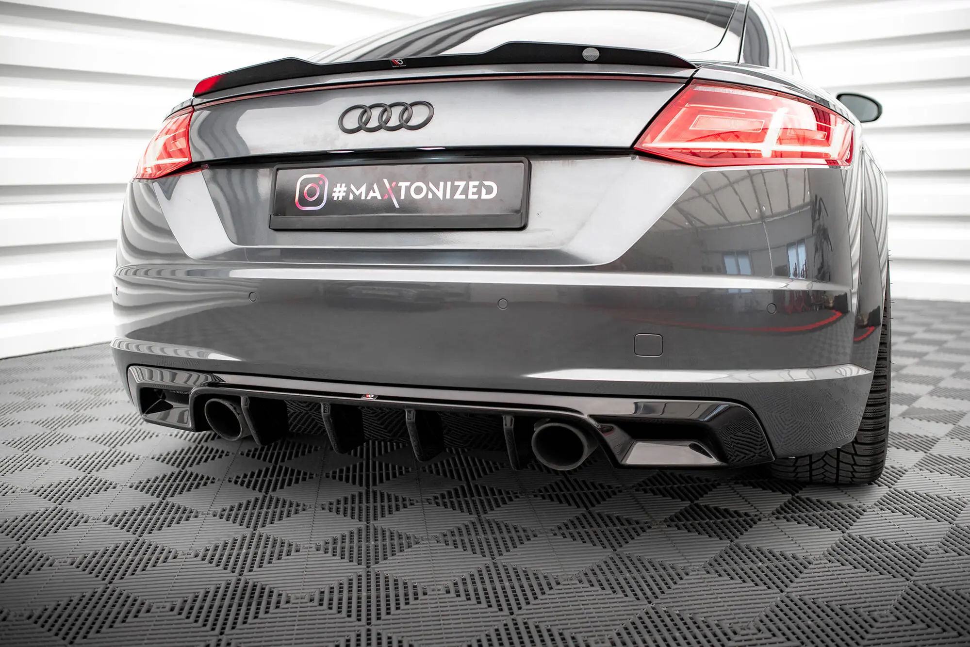 Diffuser Audi TT (8S) S-Line 2014 - 2018 | Glossy Black Edition – bilde 4