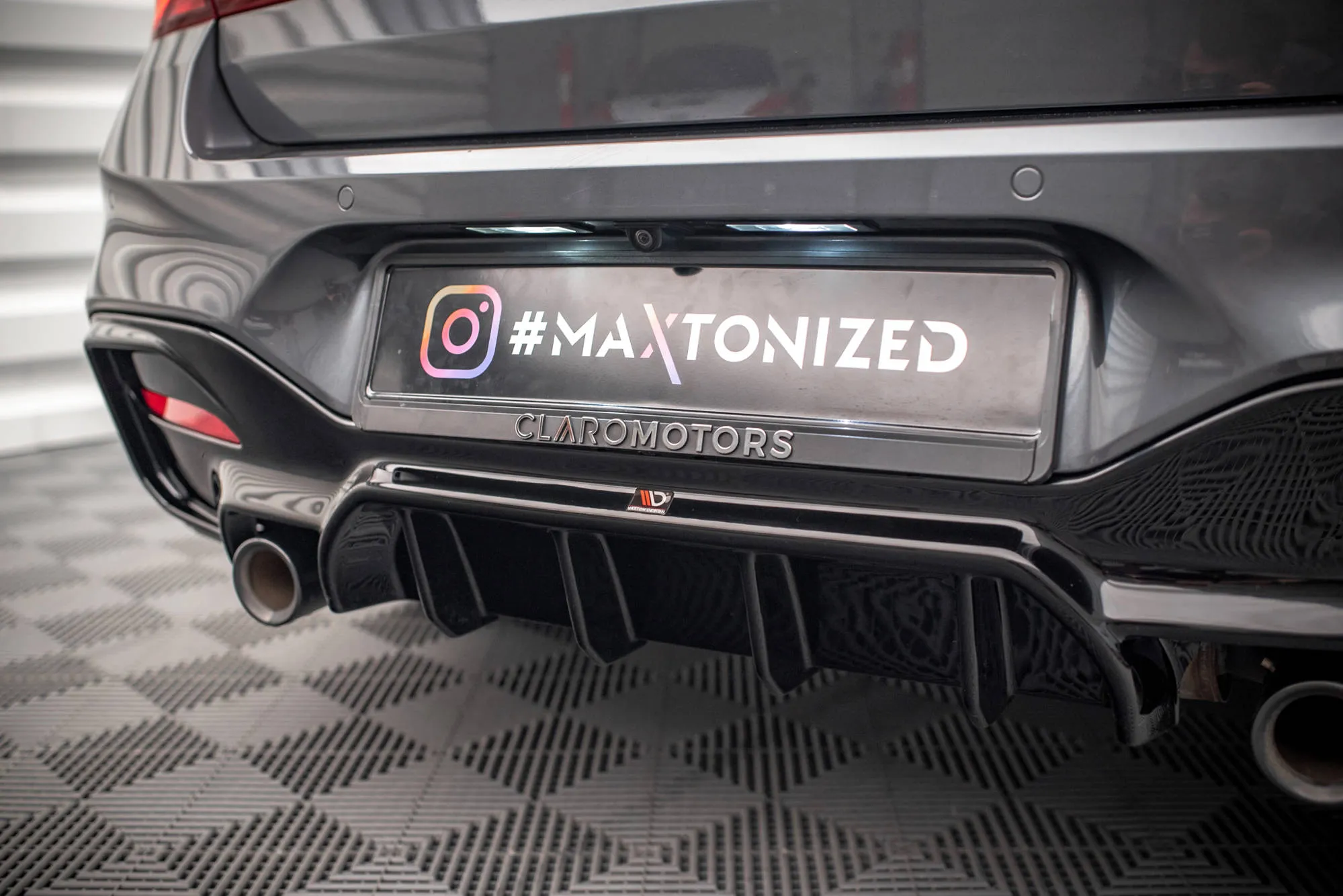 Diffuser BMW 1 (F20 / F21) M Power LCI 2015 - 2019 | Glossy Black Edition – bilde 6