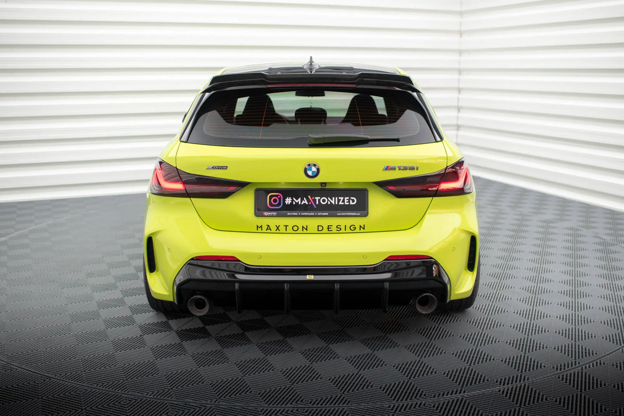 Diffuser BMW 1 (F40) M-Pack / BMW M135i (F40) 2019 - 2024 | V.3 Glossy Black Edition Image 1