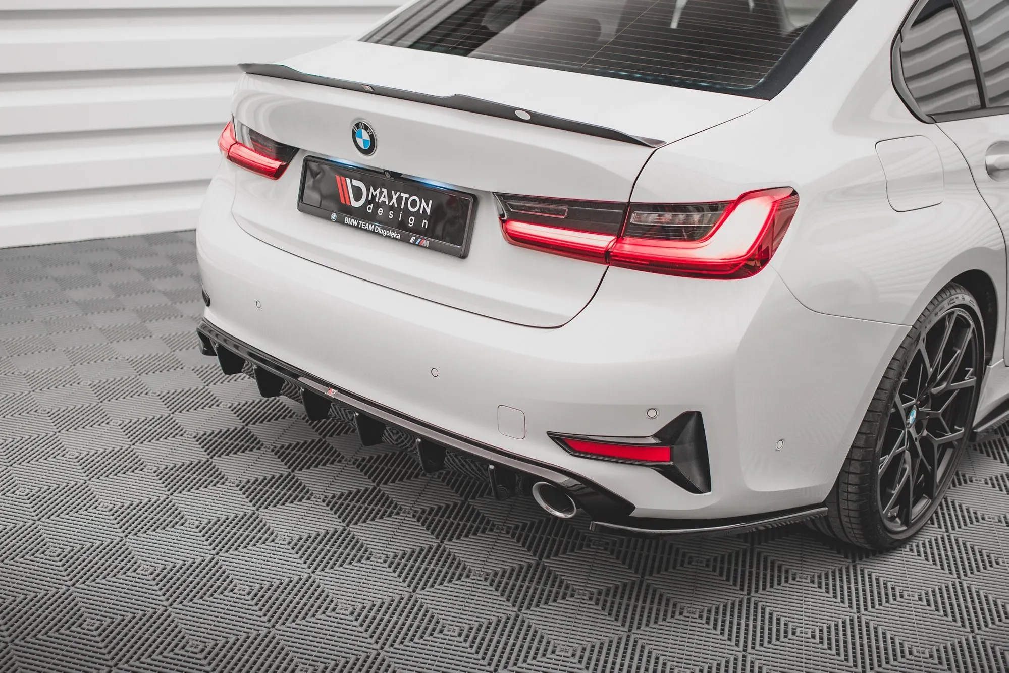 Diffuser BMW 3 (G20) / BMW 3 (G20) M-Pack 2018-2022 | Glossy Black Edition