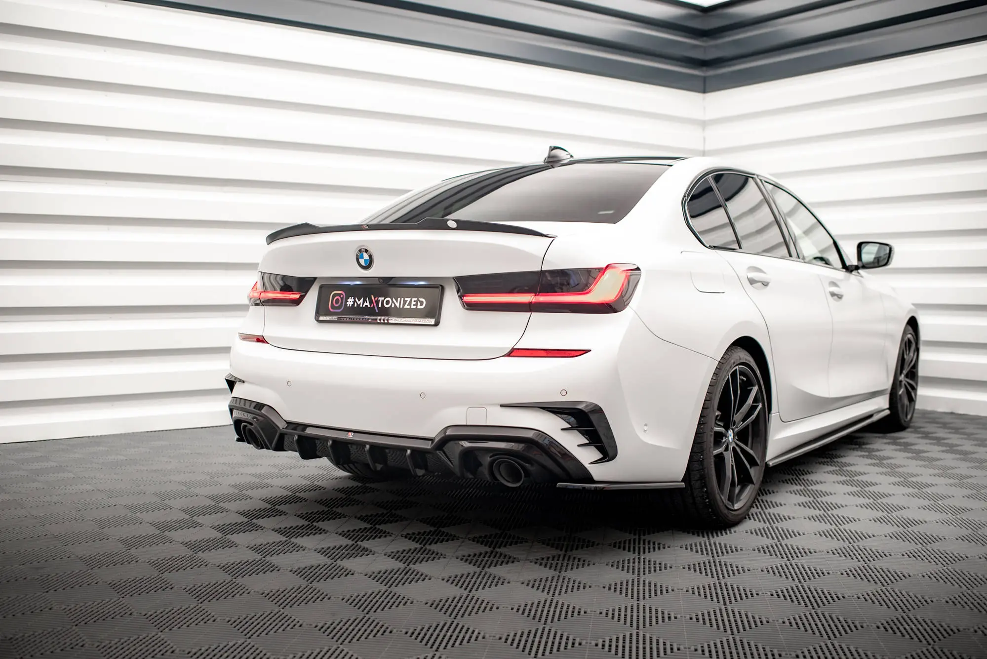 Diffuser BMW 3 ( G20 / G21) M-Pakke 2018 - 2022 | Glossy Black Edition – bilde 5