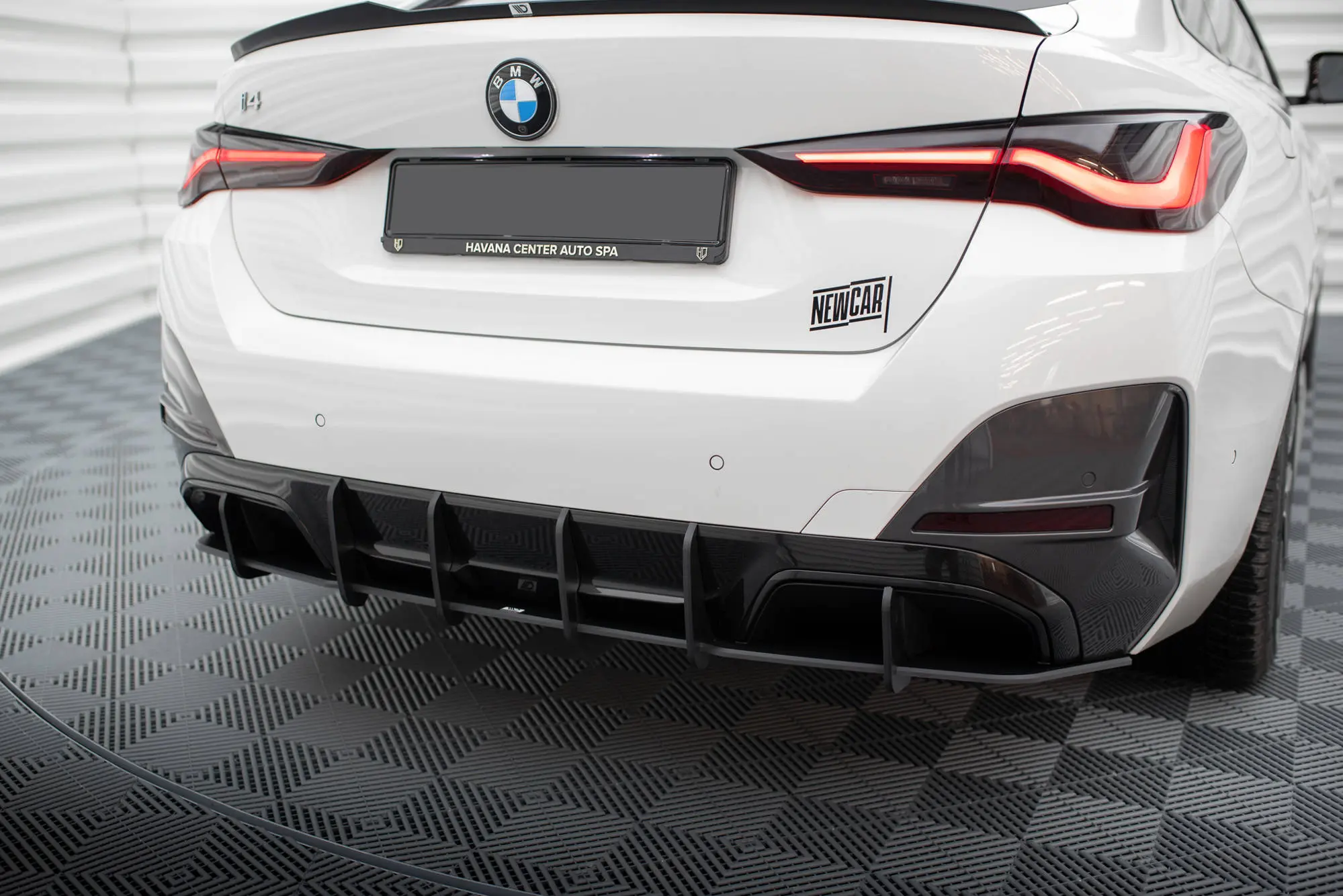 Diffuser  BMW i4 (G26) 2021-> | Street Pro Black Matt Image 1