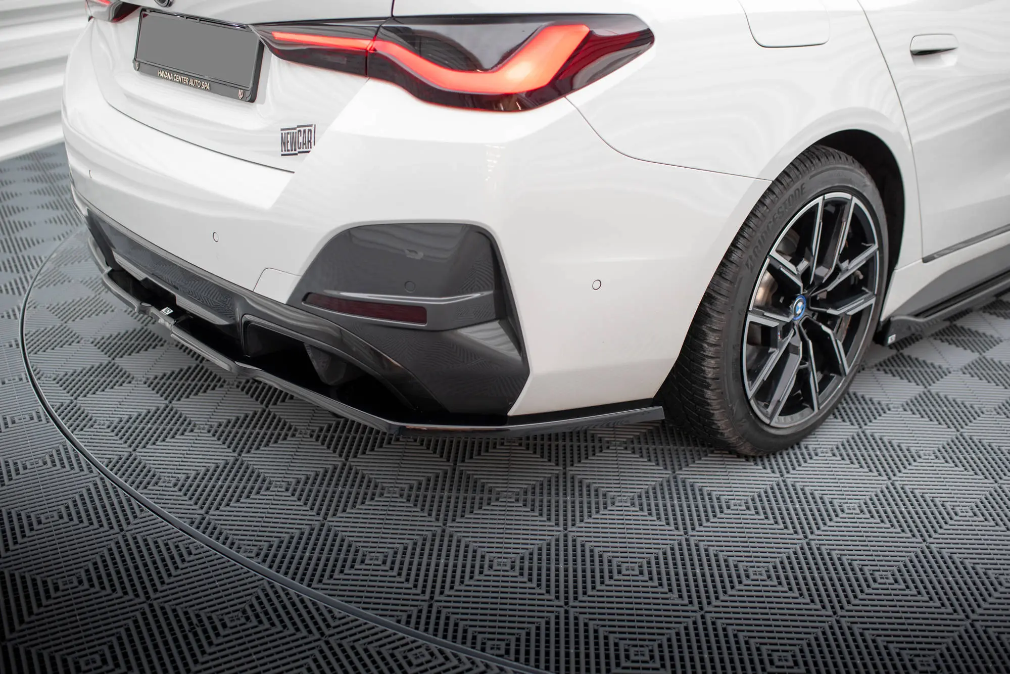 Diffuser  BMW i4 (G26) 2021-> | V.1 Glossy Black Edition