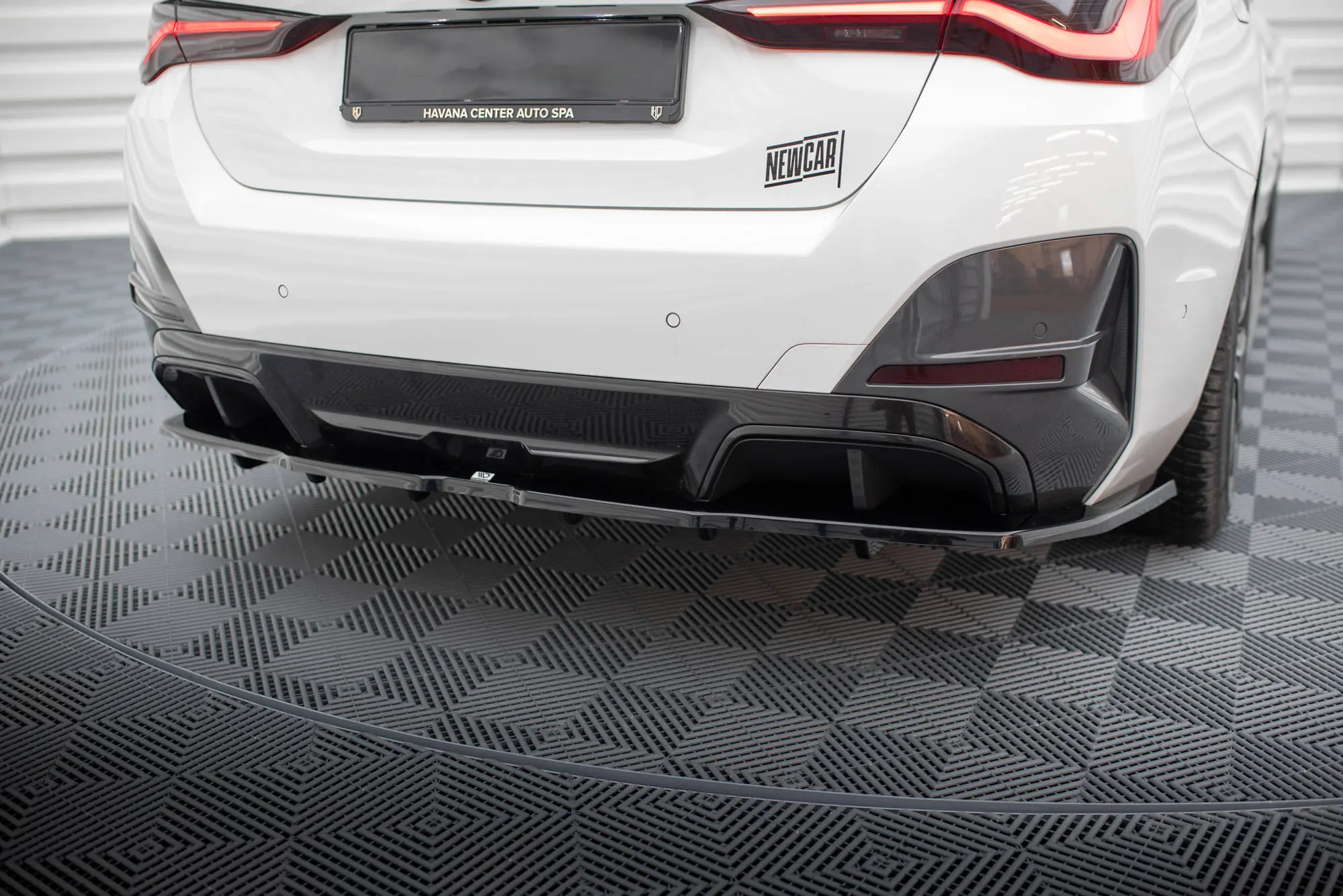 Diffuser  BMW i4 (G26) 2021-> | V.1 Glossy Black Edition – bilde 4
