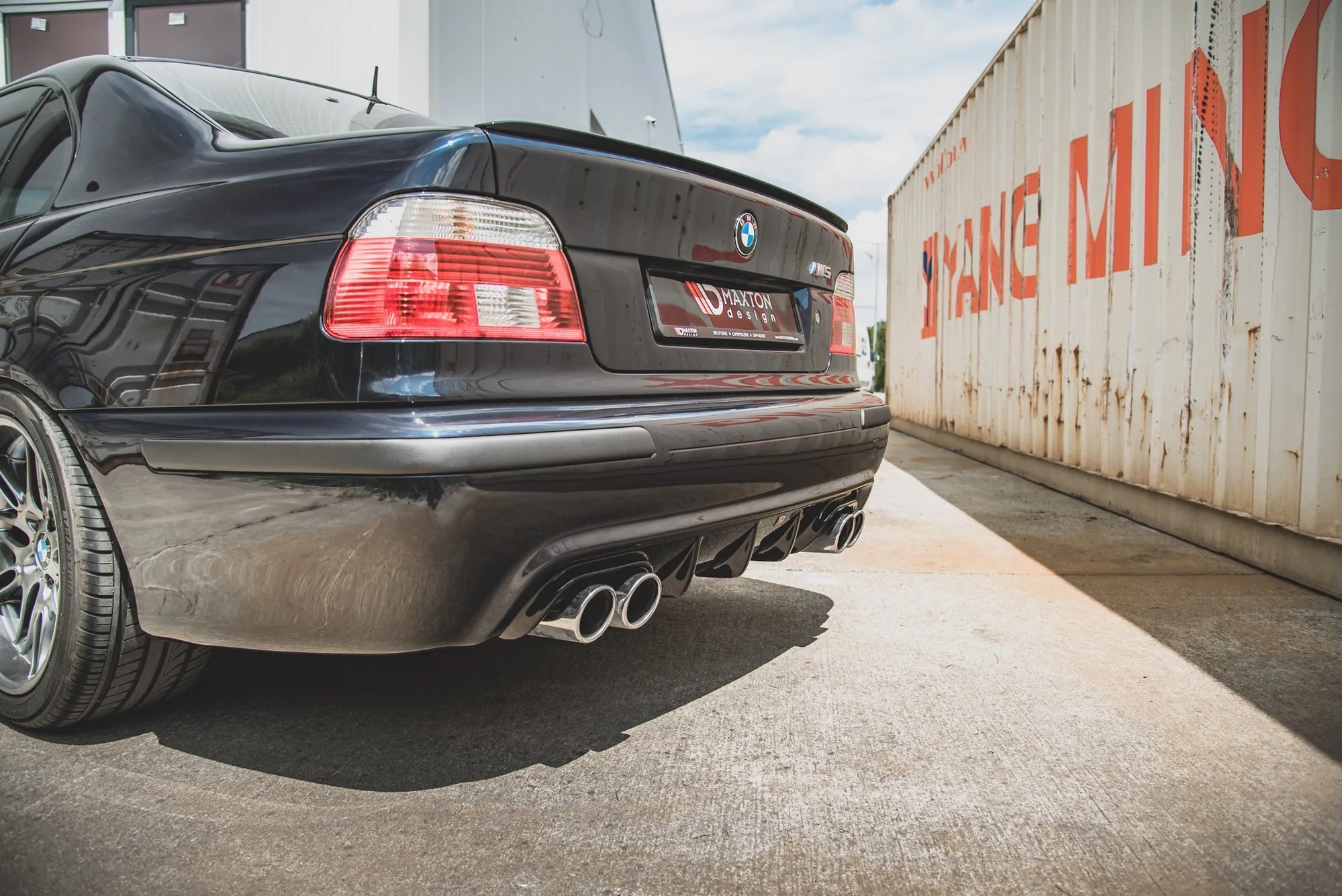 Diffuser BMW M5 E39 1998 - 2003 | Glossy Black Edition – bilde 5