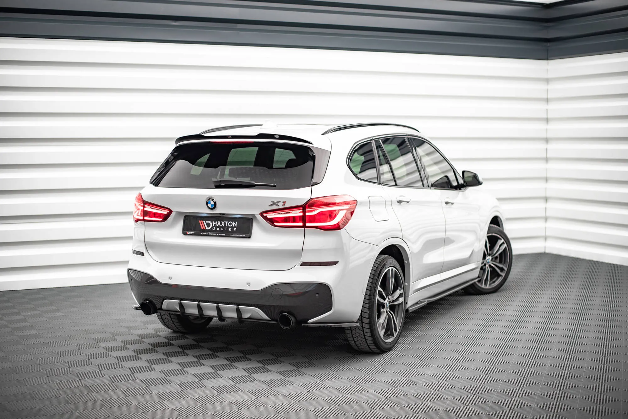 Diffuser BMW X1 M-pack (F48) 2015-2019 | Street Pro Black Edition