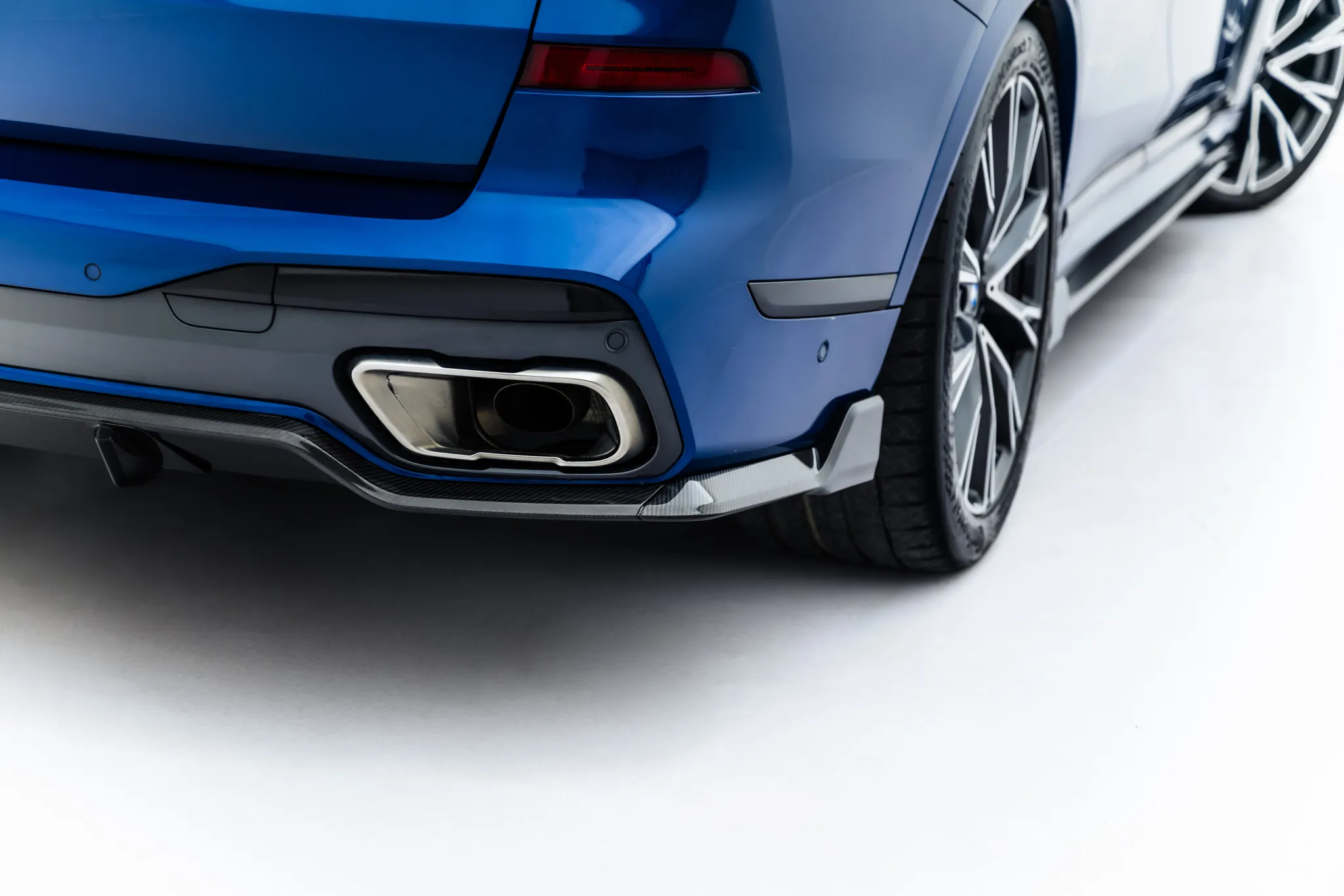 Diffuser BMW X7 (G07 Facelift) 2022-2026 | Carbon Fiber Edition – bilde 6