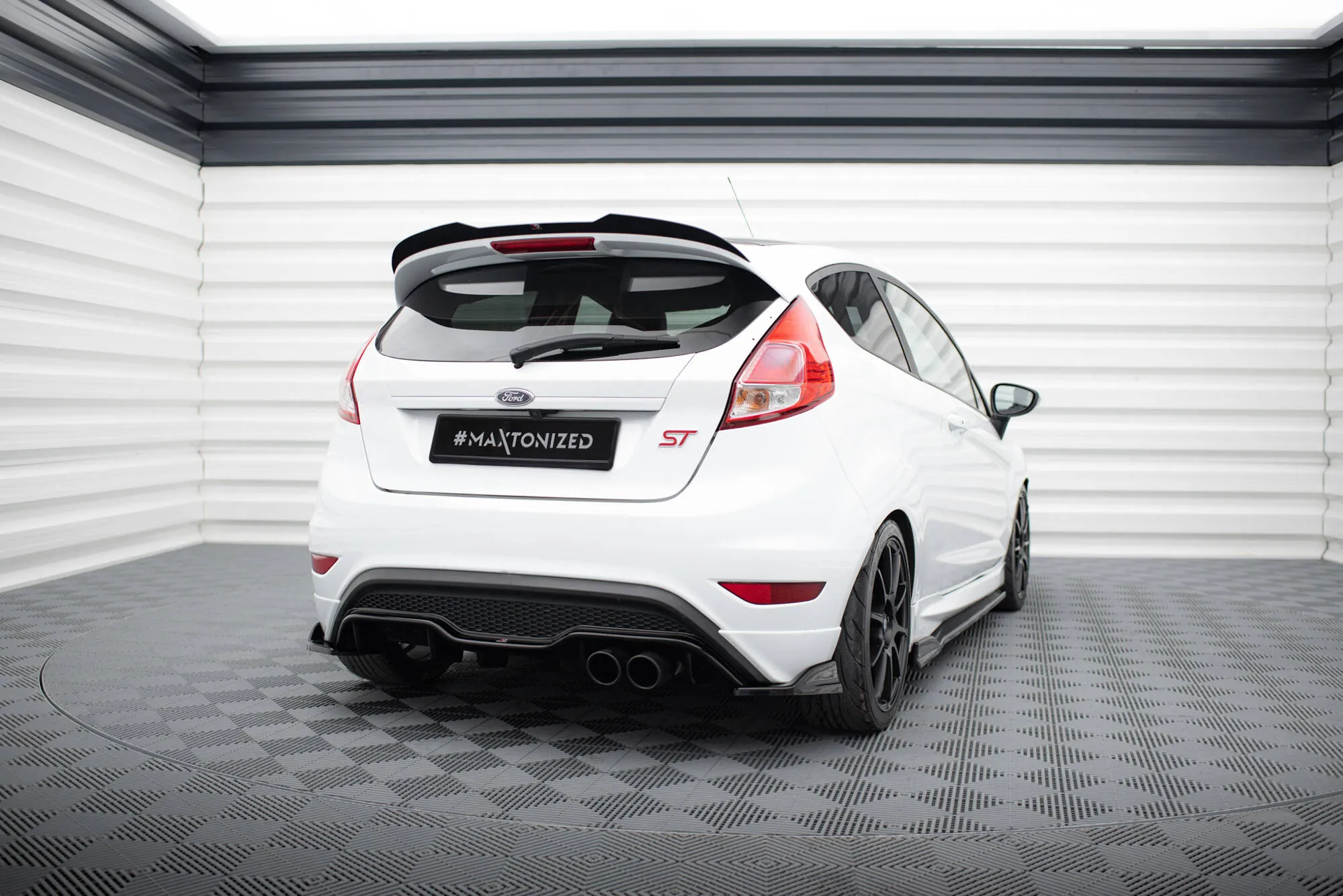 Diffuser Ford Fiesta ST VII Facelift 2013 - 2016 | Glossy Black Edition