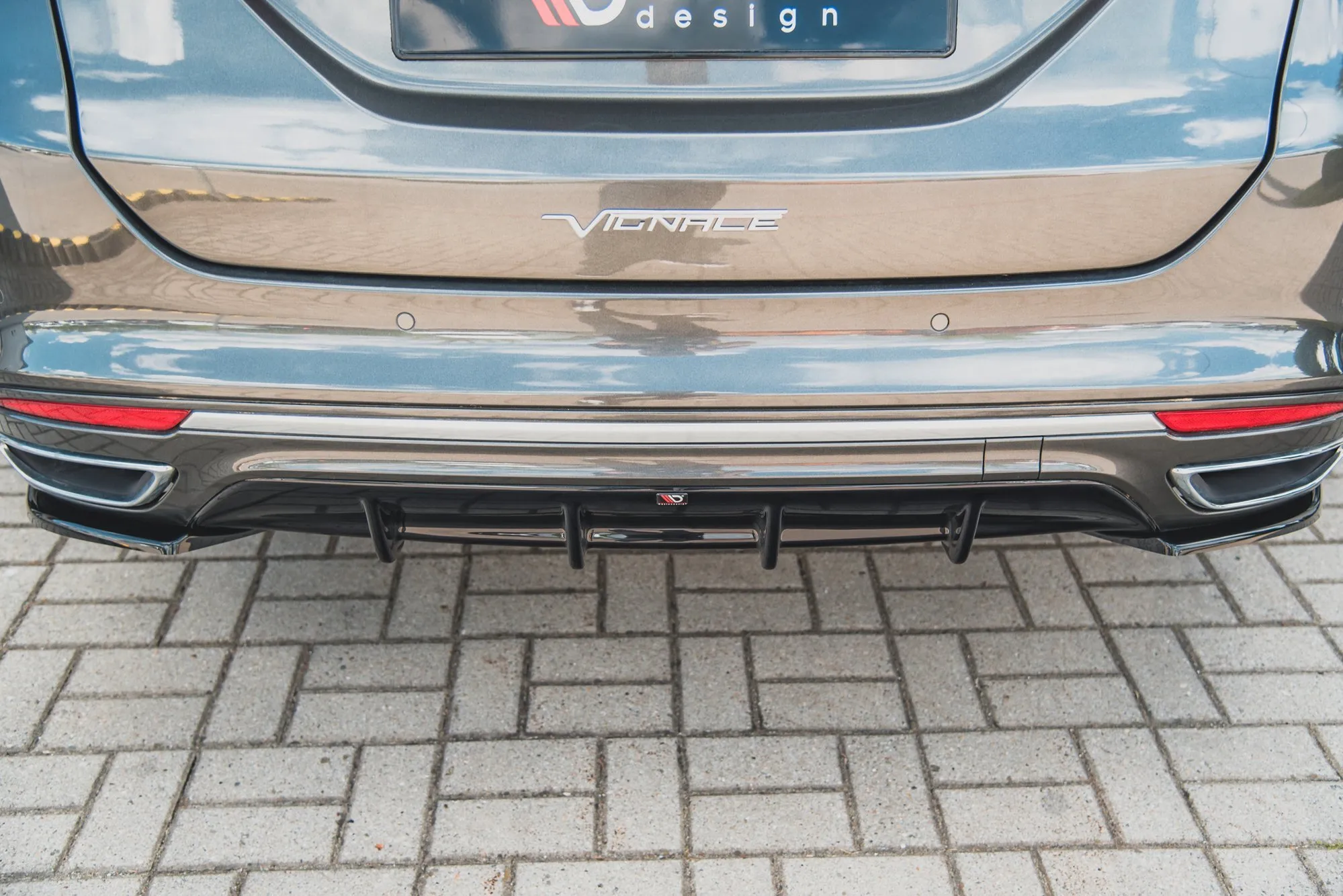 Diffuser Ford Mondeo V Vignale Sedan Facelift 2019 - 2022 | Glossy Black Edition – bilde 2