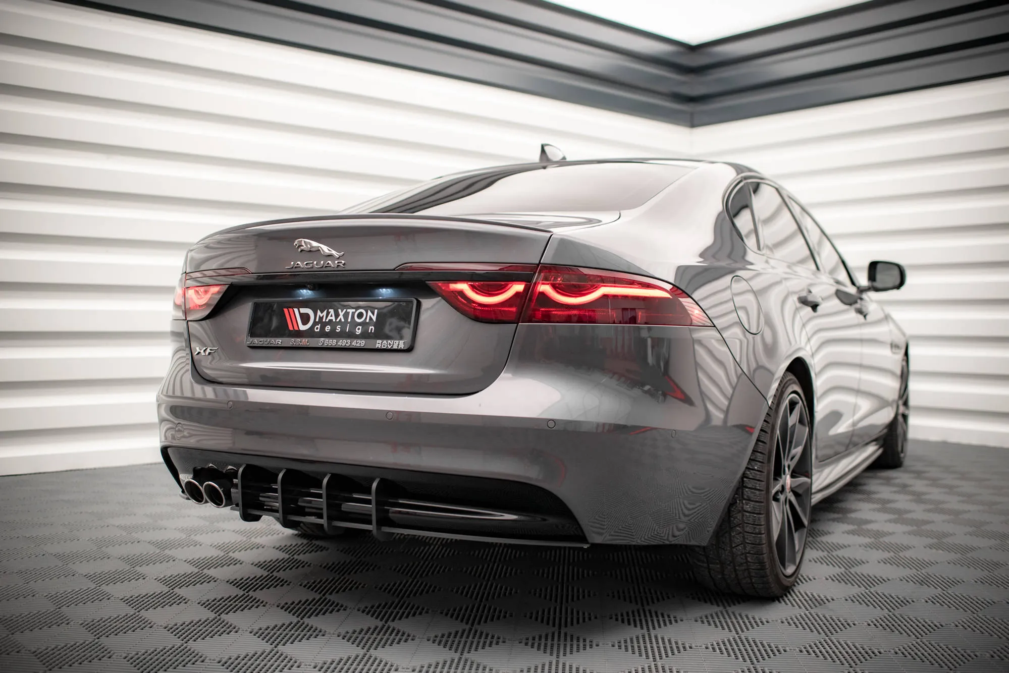 Diffuser Jaguar XF II (X260) R-Sport 2015 - 2020 | Street Pro Black Edition – bilde 2