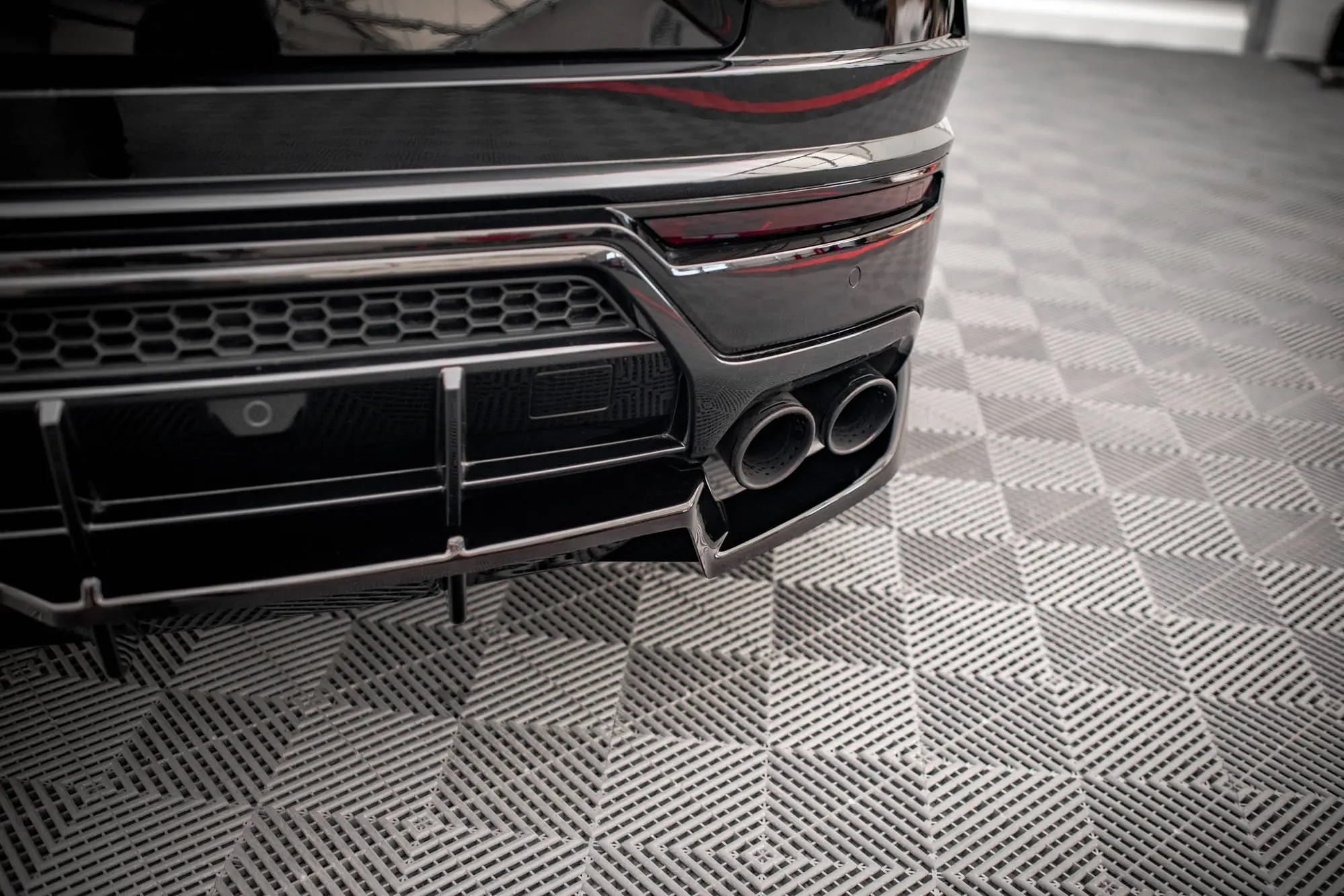 Diffuser Lamborghini Urus 2018-> – bilde 3