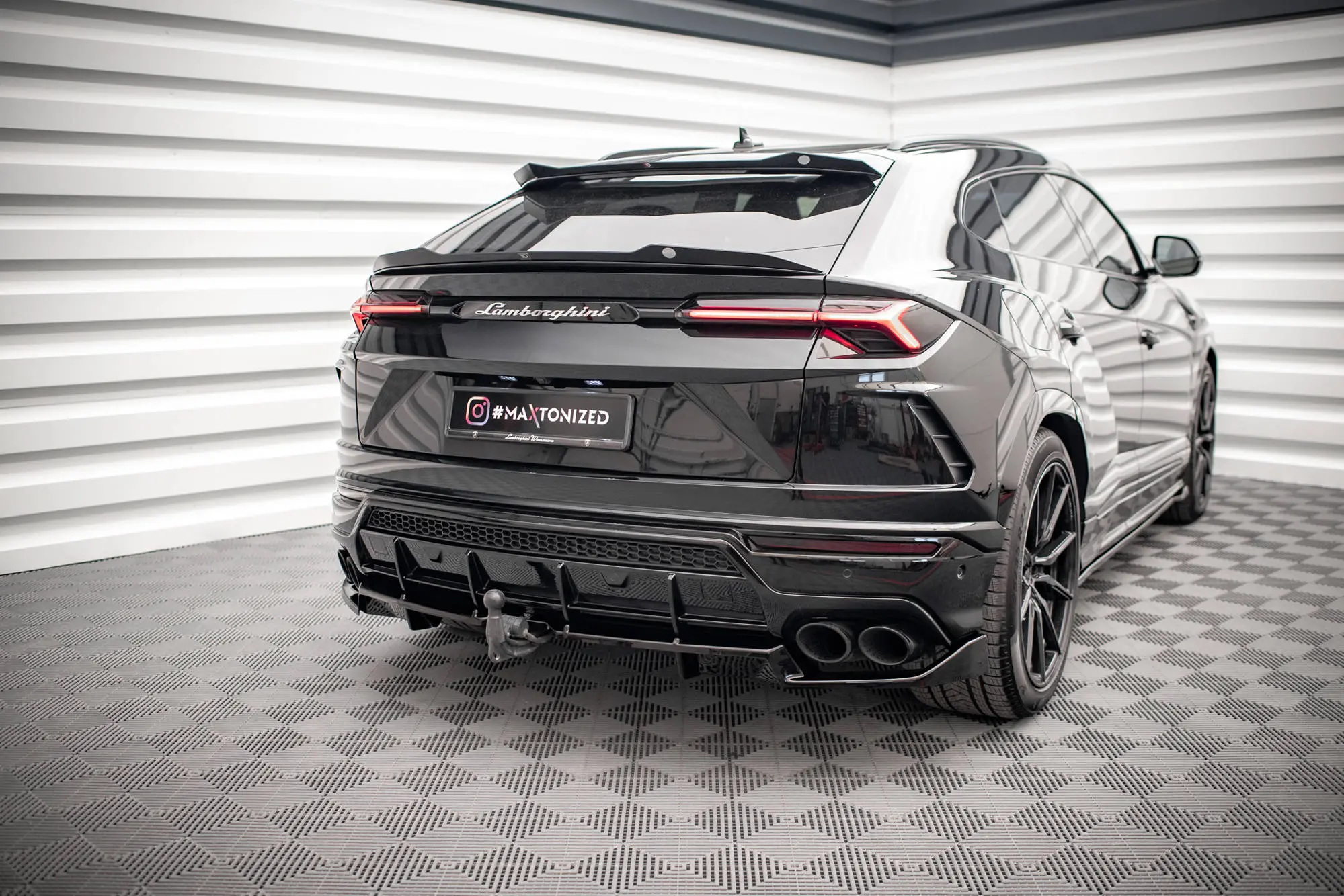 Diffuser Lamborghini Urus 2018-> – bilde 6