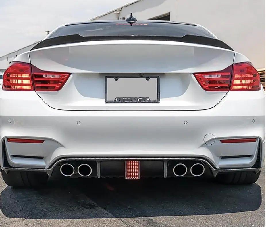 Diffuser M3 (F80) / BMW M4 (F82) | LED Carbon Fiber – bilde 3