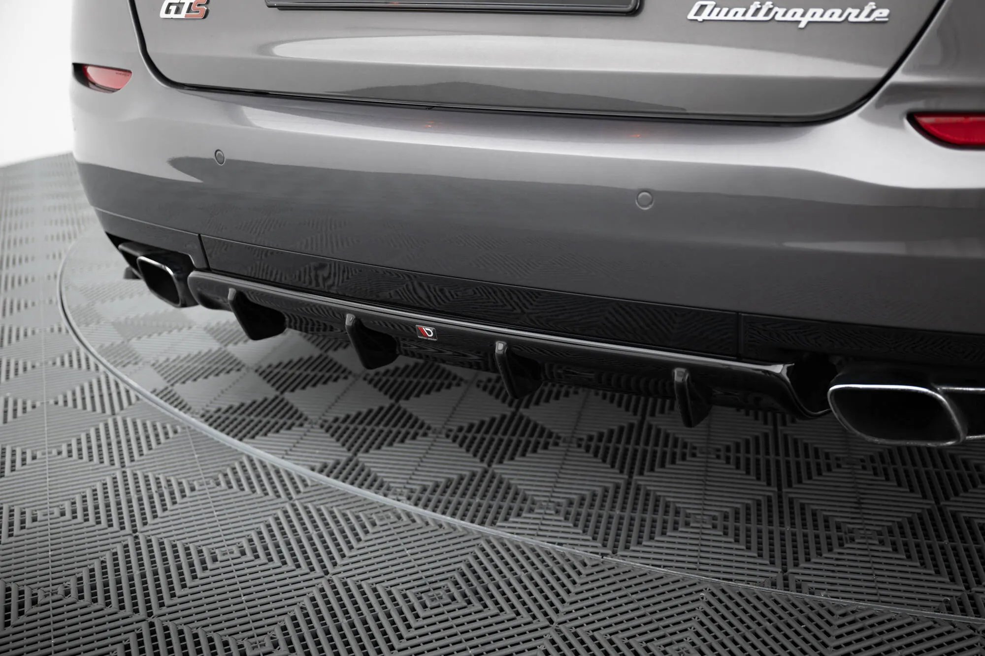 Diffuser Maserati Quattroporte VI 2013 - 2016 | Glossy Black Edition – bilde 3