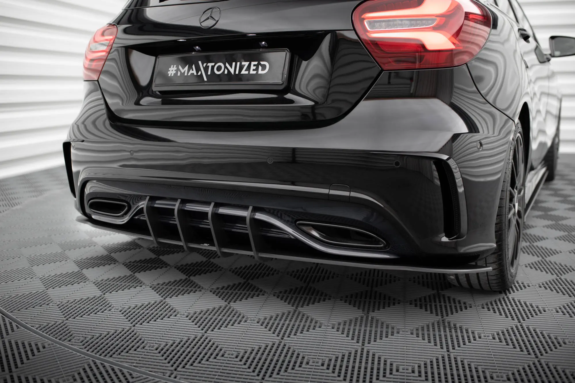 Diffuser Mercedes-Benz A (W176) AMG-Line facelift 2015 - 2018 | Street Pro Black Edition – bilde 3