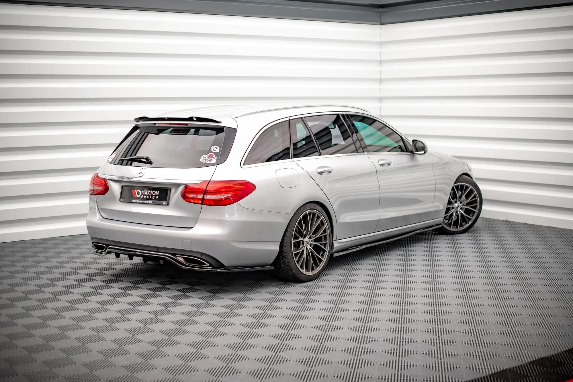 Diffuser Mercedes-Benz C-Class (S205) Stasjonsvogn pre-facelift 2014 - 2018 │ Glossy Black Edition – bilde 2