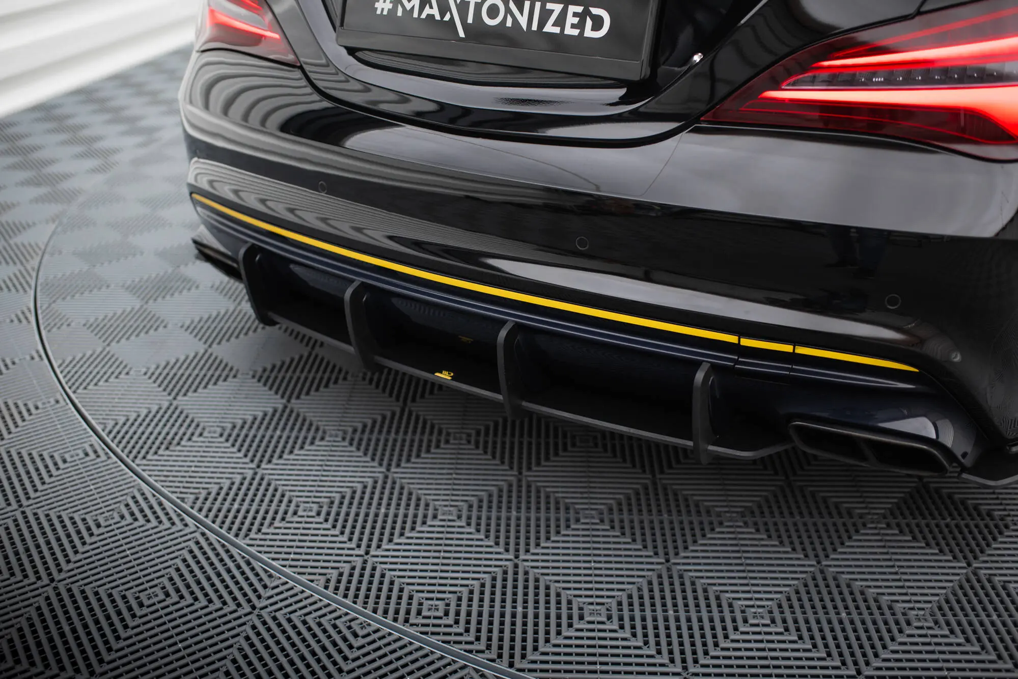 Diffuser Mercedes-Benz CLA 45 AMG (C117) facelift 2017 - 2019 | Street Pro Black Edition