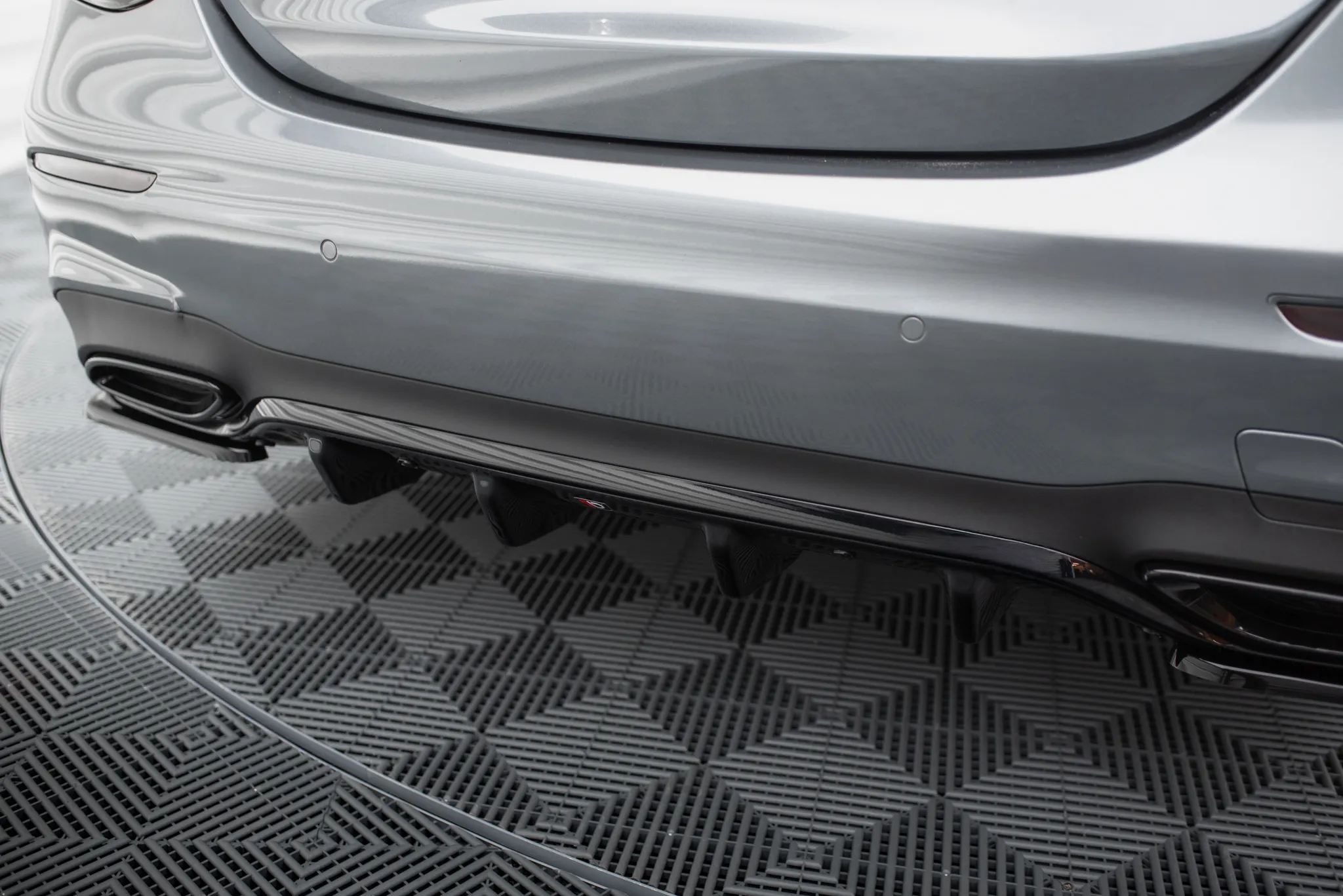Diffuser Mercedes-Benz E W213 AMG 2016 - 2021 | Glossy Black Edition – bilde 3