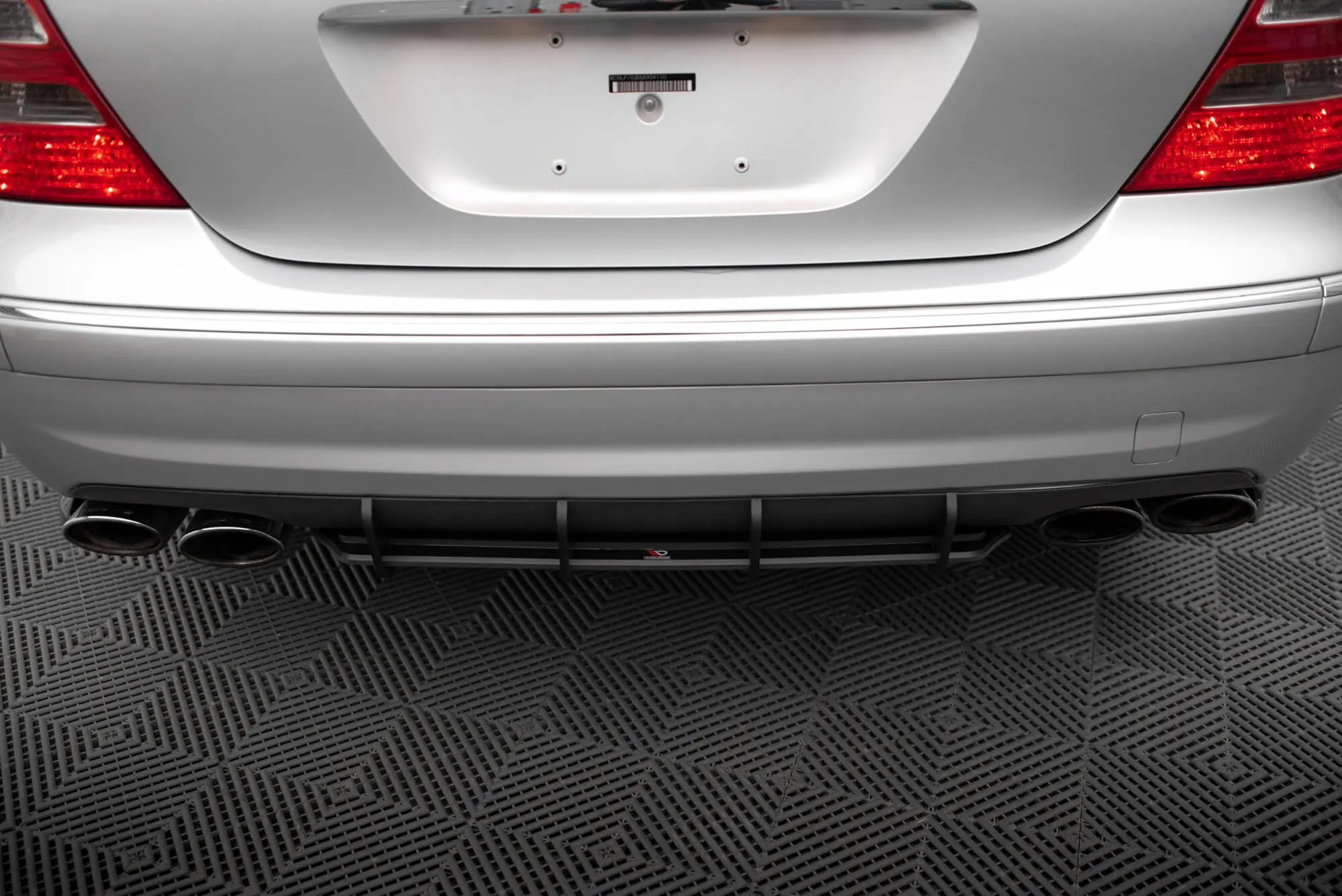 Diffuser Mercedes-Benz E55 AMG (W211) 2003 - 2006 | Street Pro Black Edition – bilde 6