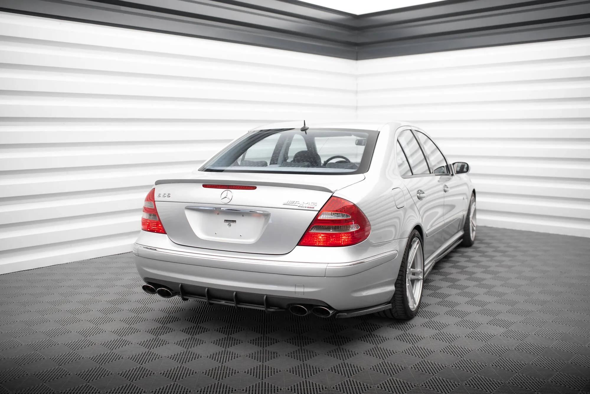 Diffuser Mercedes-Benz E55 AMG (W211) 2003 - 2006 | Street Pro Black Edition – bilde 2